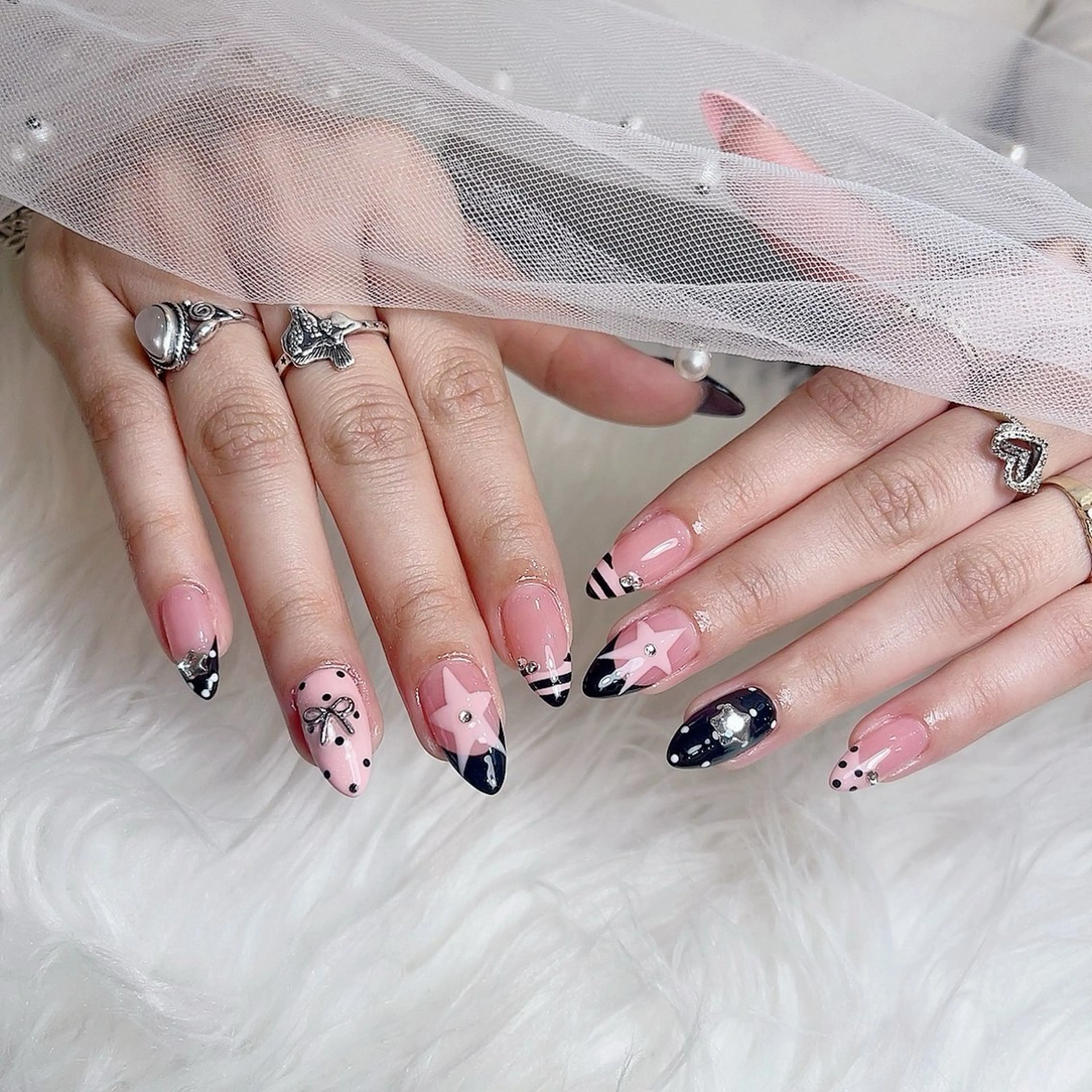 ミディアム ハンドネイル Chiin Nailのネイルデザイン