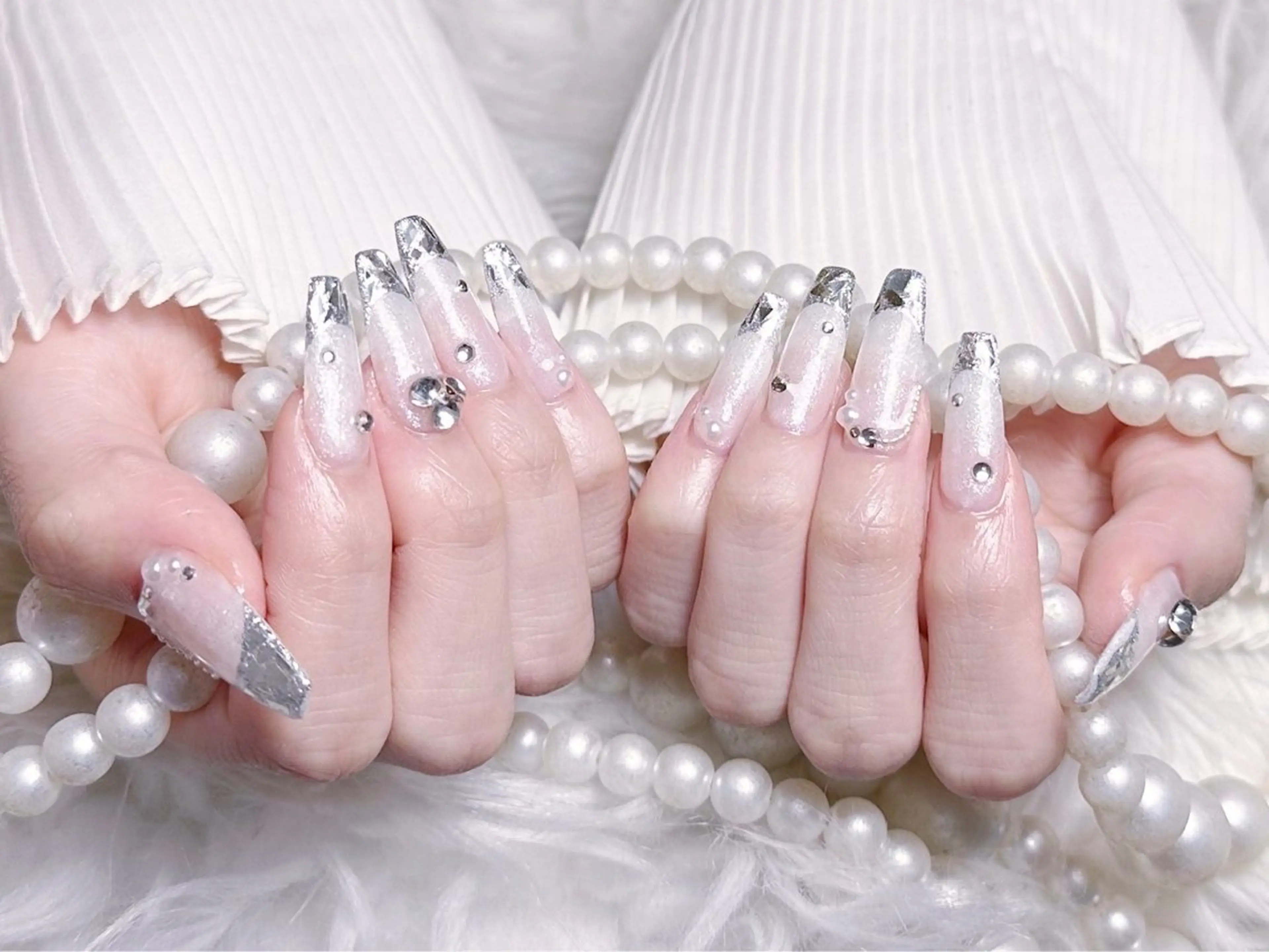 ネイル チークネイル 長さ出し フラワーネイル フレンチネイル ガーリー ハンドネイル NEW NAIL 池袋のネイルデザイン