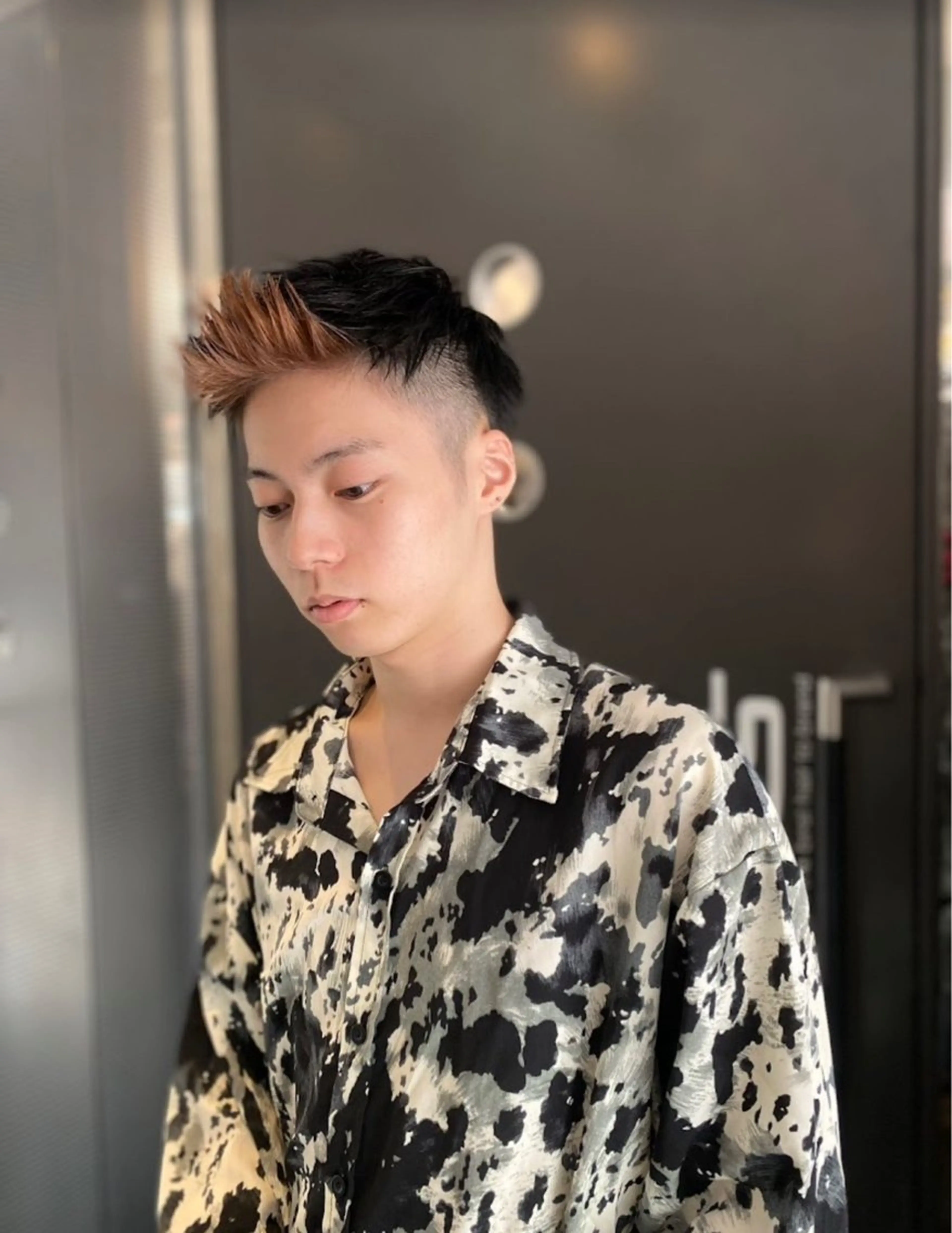 ショート 下方 研人のヘアスタイル