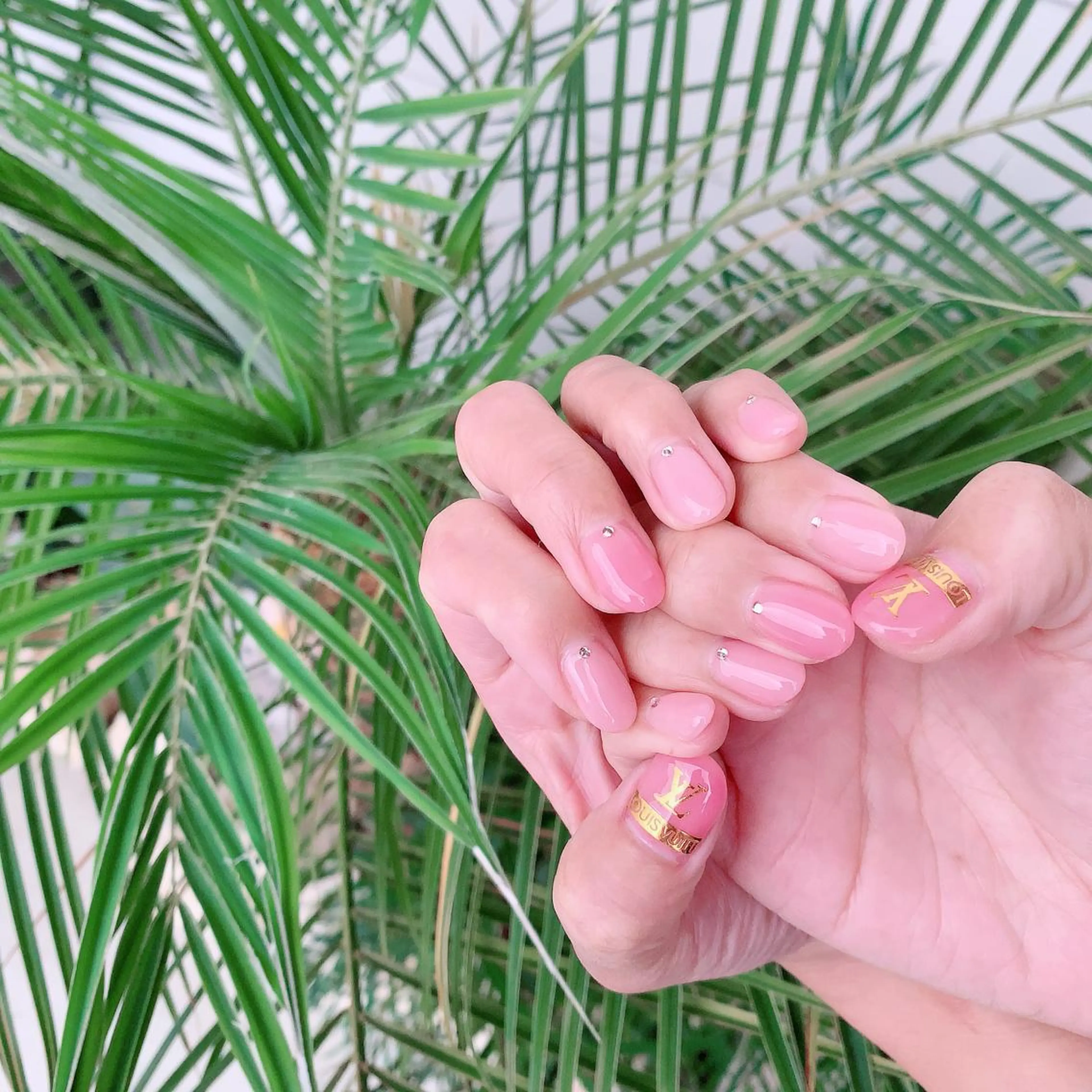 ネイル es nailのネイルデザイン