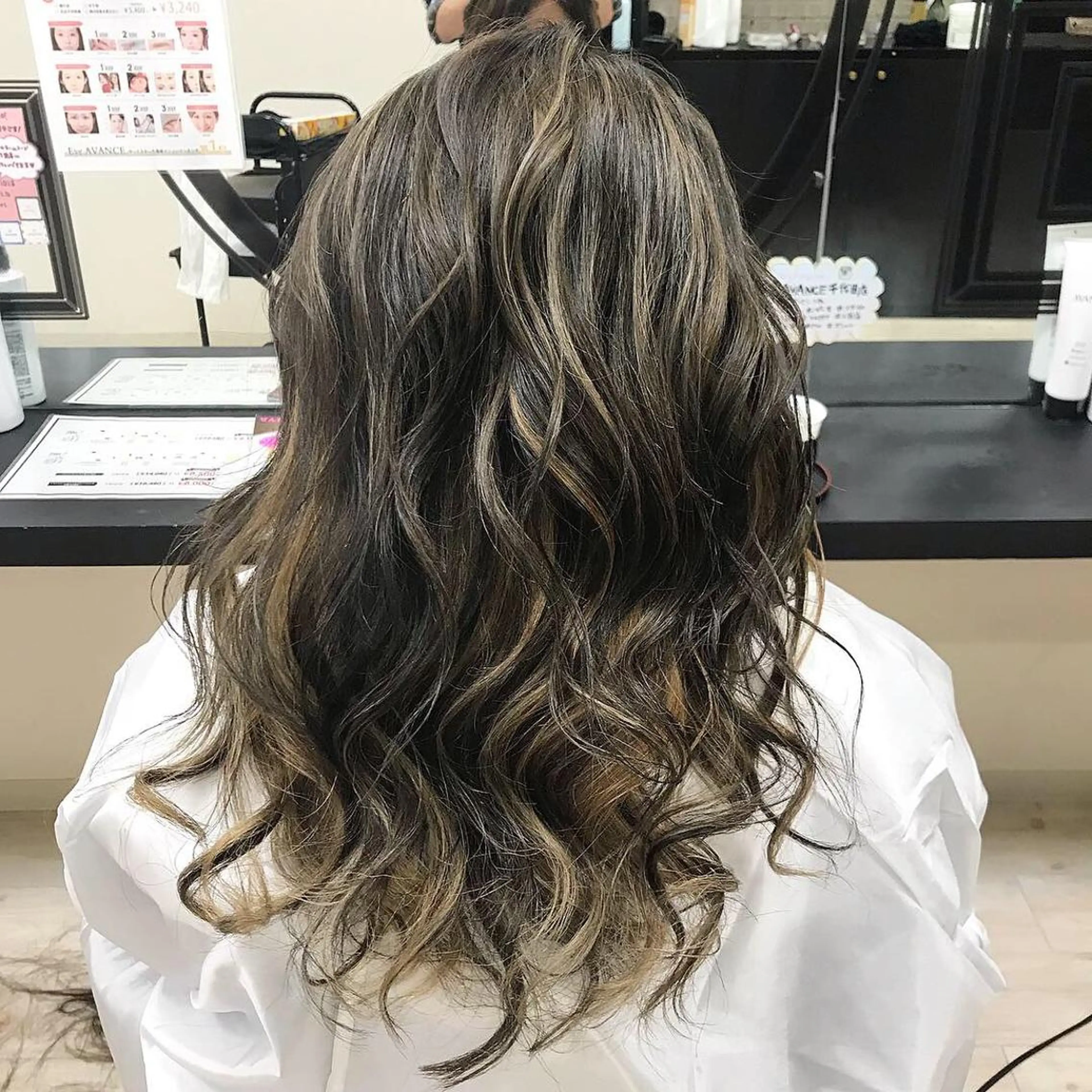 セミロング カラー カット ヘアカラー トリートメント Lien 深井店のヘアスタイル