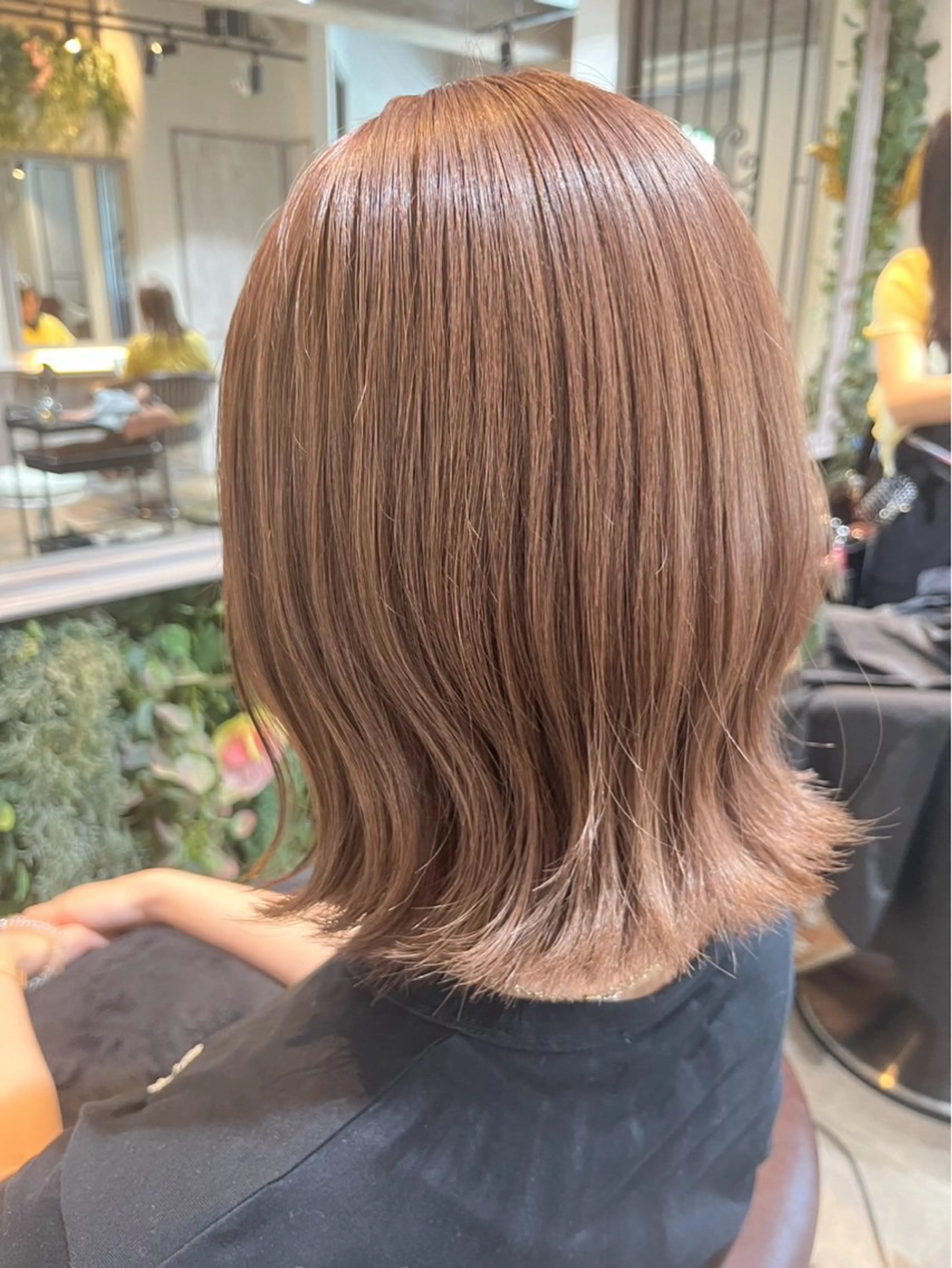 ミディアム カラー ヘアアレンジ 境 あいみのヘアスタイル