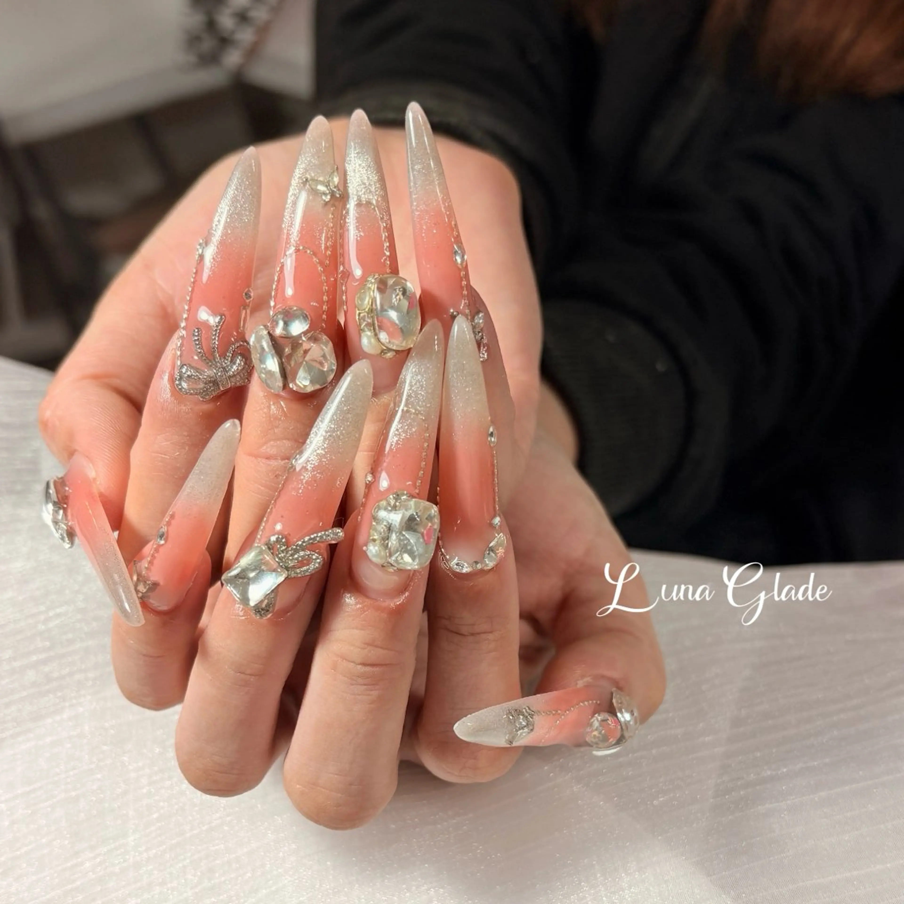 ネイル ハンドネイル Luna Gladeのネイルデザイン