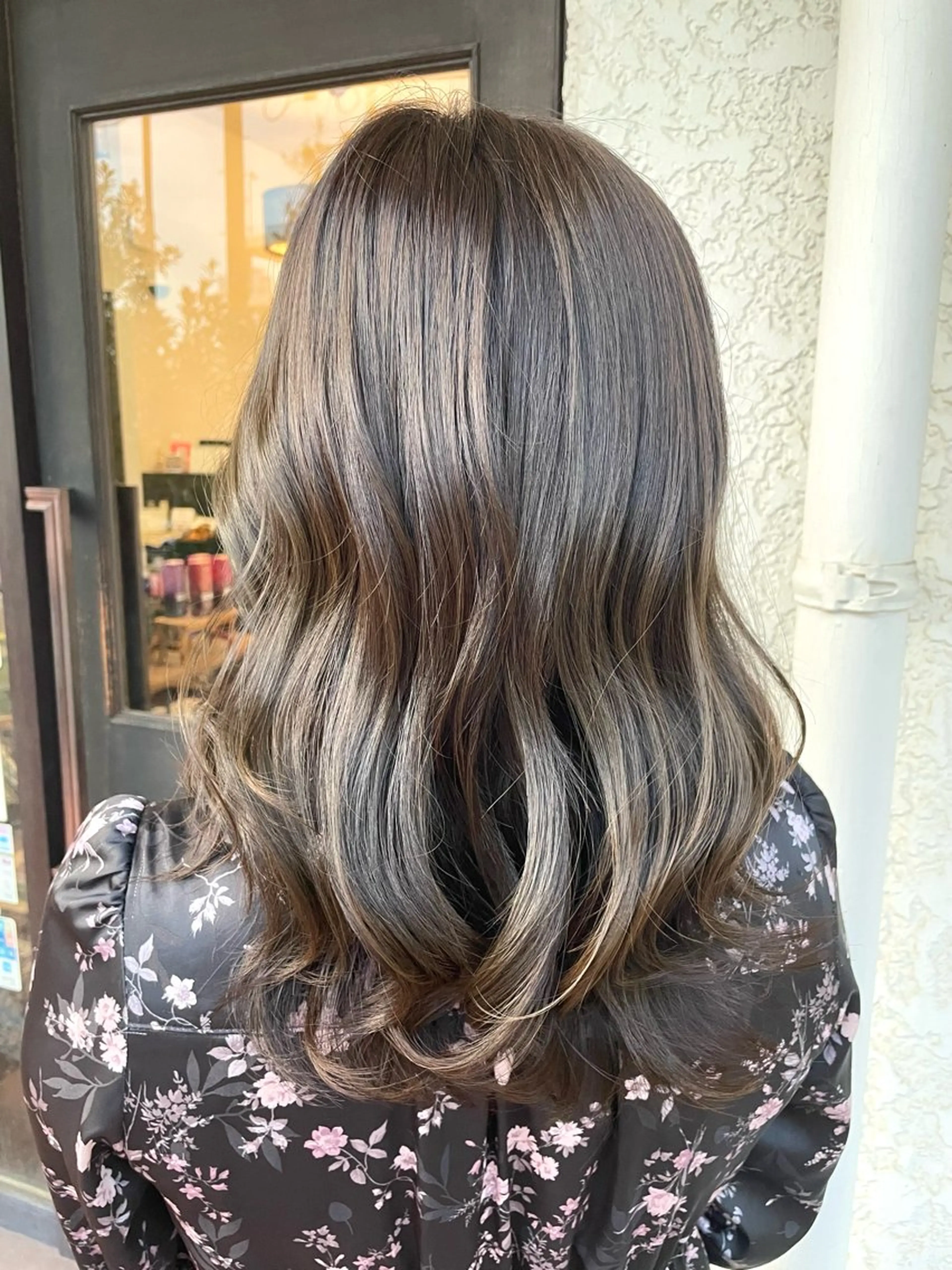 カラー ベージュカラー オリーブベージュ 渡邉 光姫のヘアスタイル