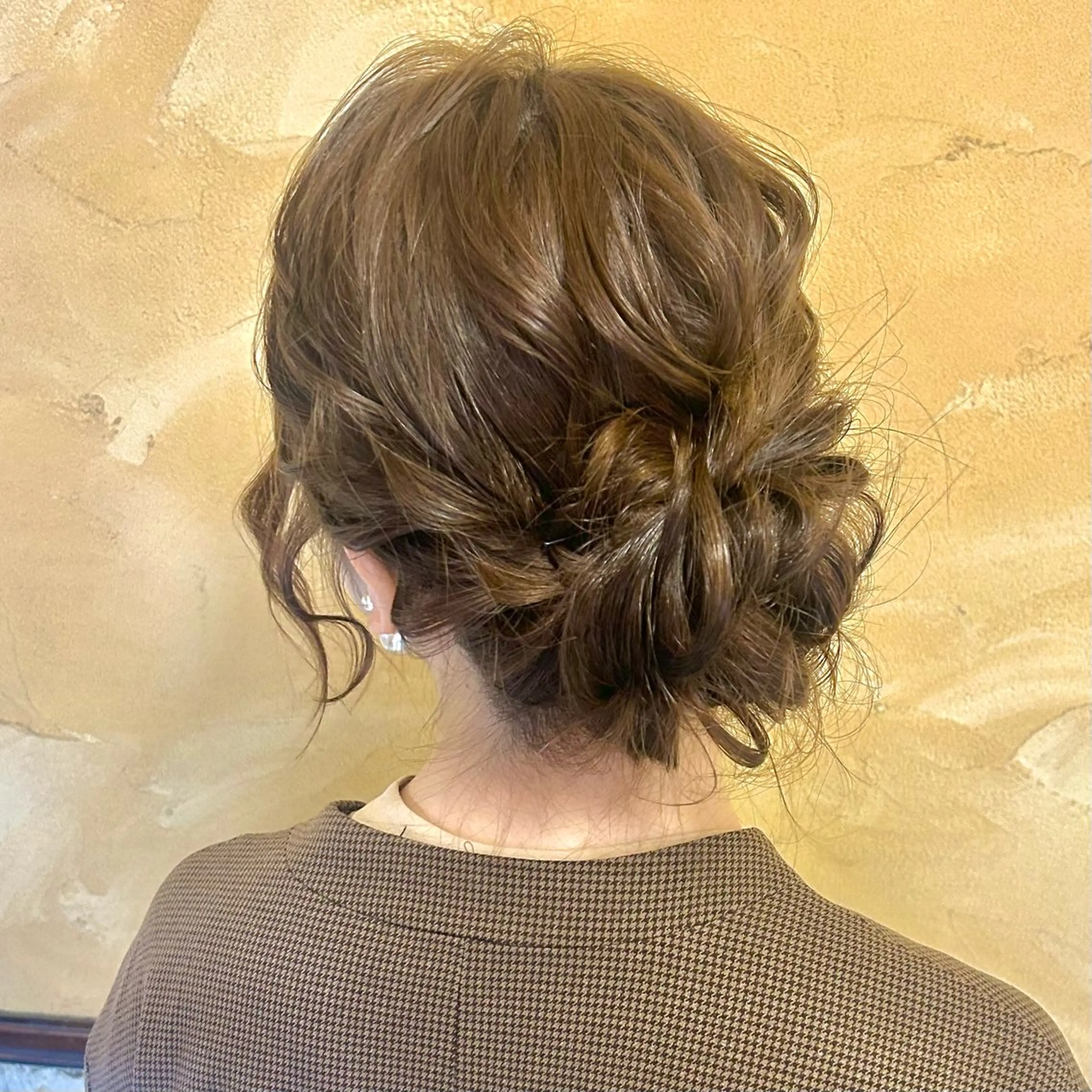 セミロング ヘアアレンジ ボブ くびれヘア 顔周りカット 髪質改善 韓国風ヘア ヘアセット ブリーチなしベージュ /ヘアセット/ミユのヘアスタイル