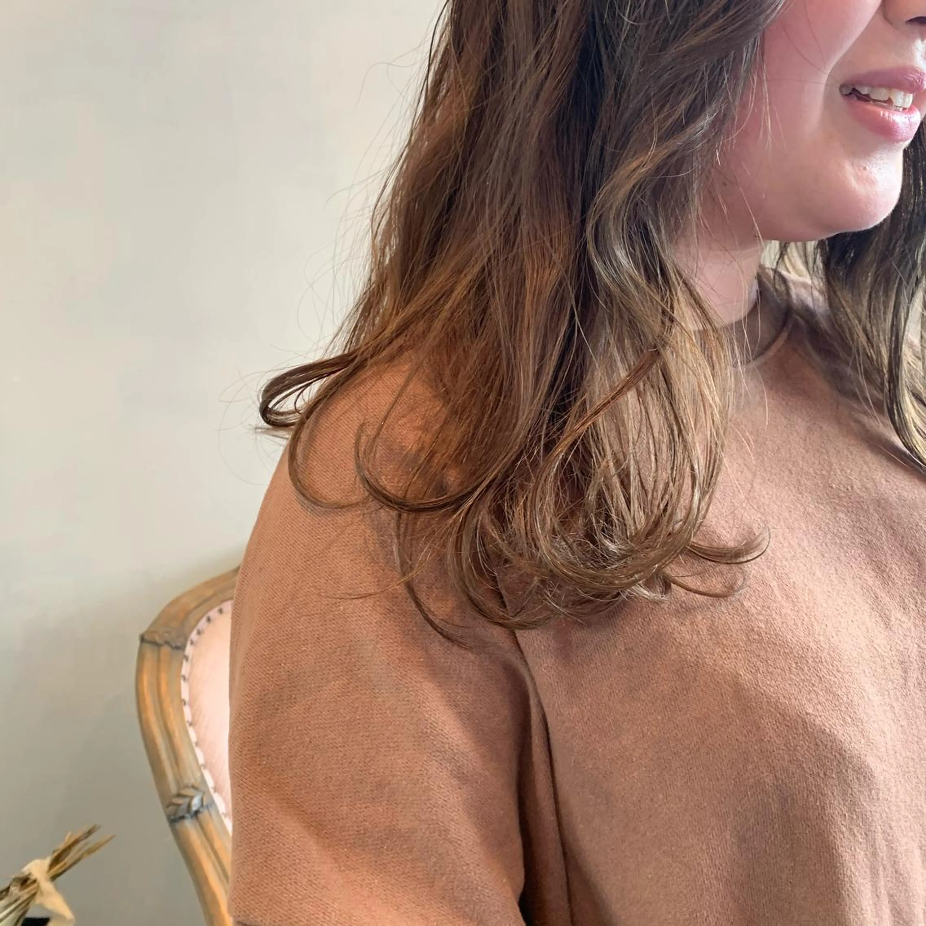 ロング カラー SAKINO. ベージュカラーのヘアスタイル