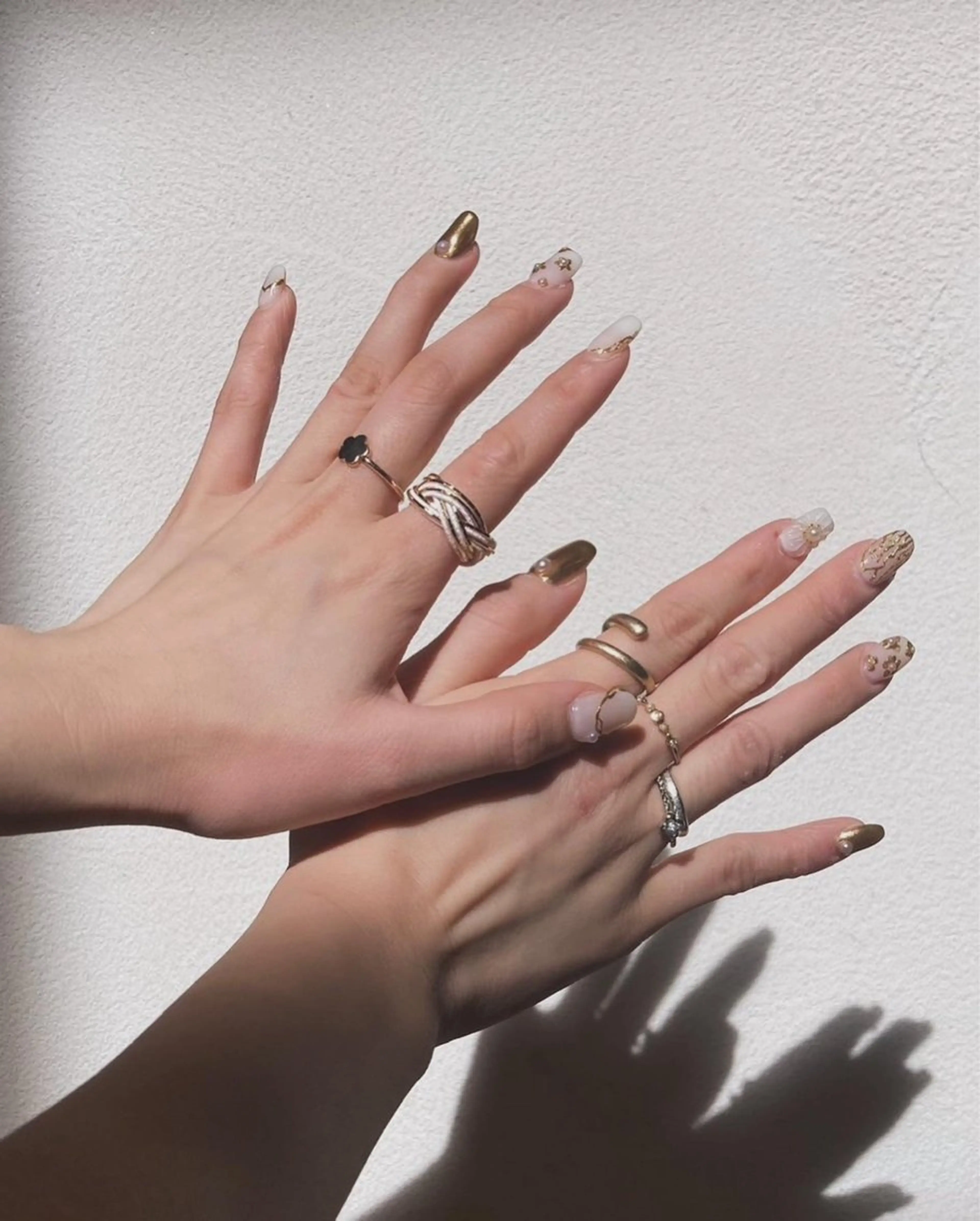 ネイル 成人式 ゴールド ミラーネイル ネイルサロン kupuのネイルデザイン