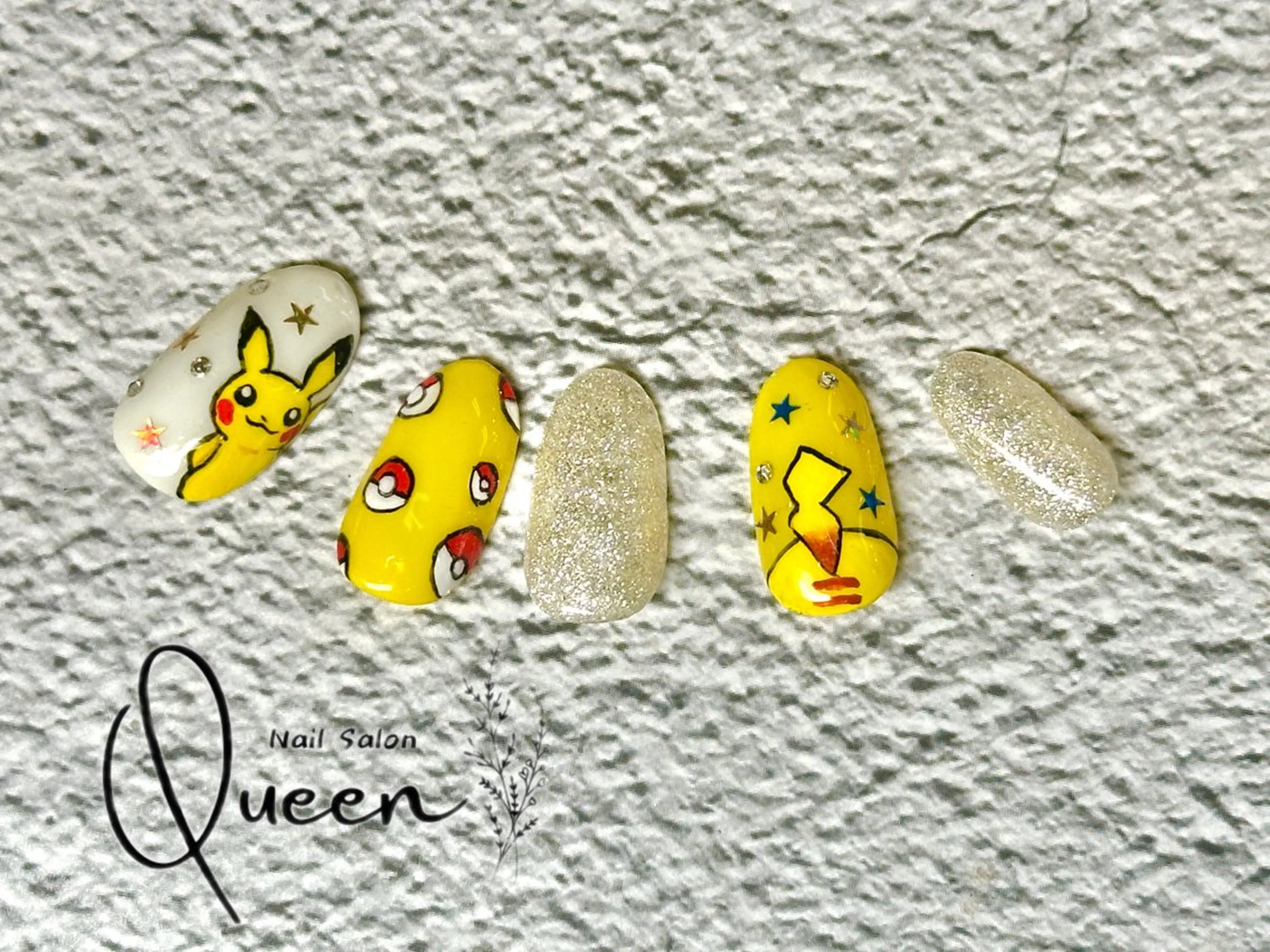 ネイル ネイルチップ ハンドネイル Queennail 北堀江AYAのネイルデザイン