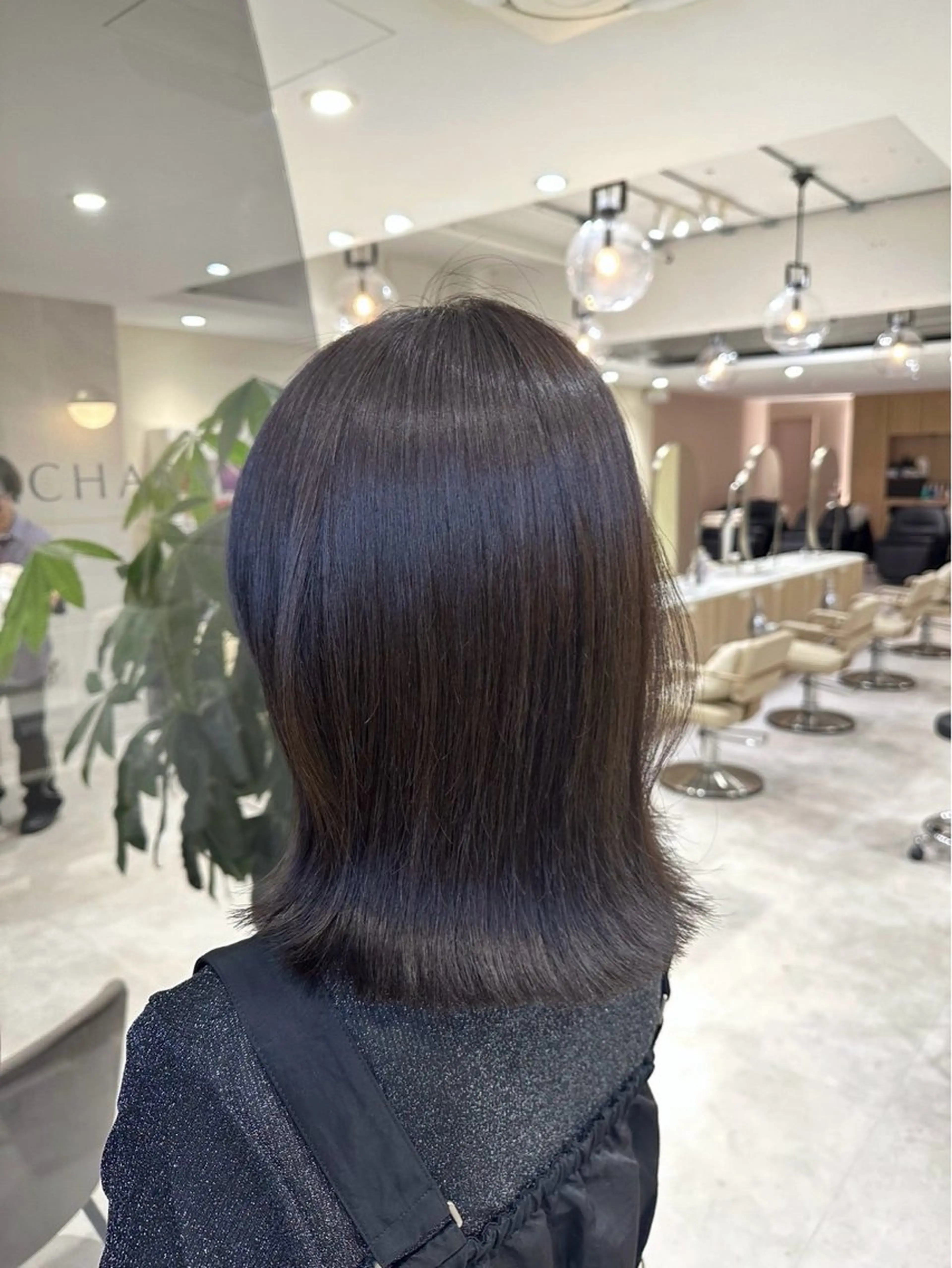 ミディアム カラー ダークグレー ダークグレージュ グレージュ イルミナカラー くびれヘア カット ヘアカラー Ms.CHARM所属・透明感カラー🌿 グレージュ🐺陽介のヘアスタイル