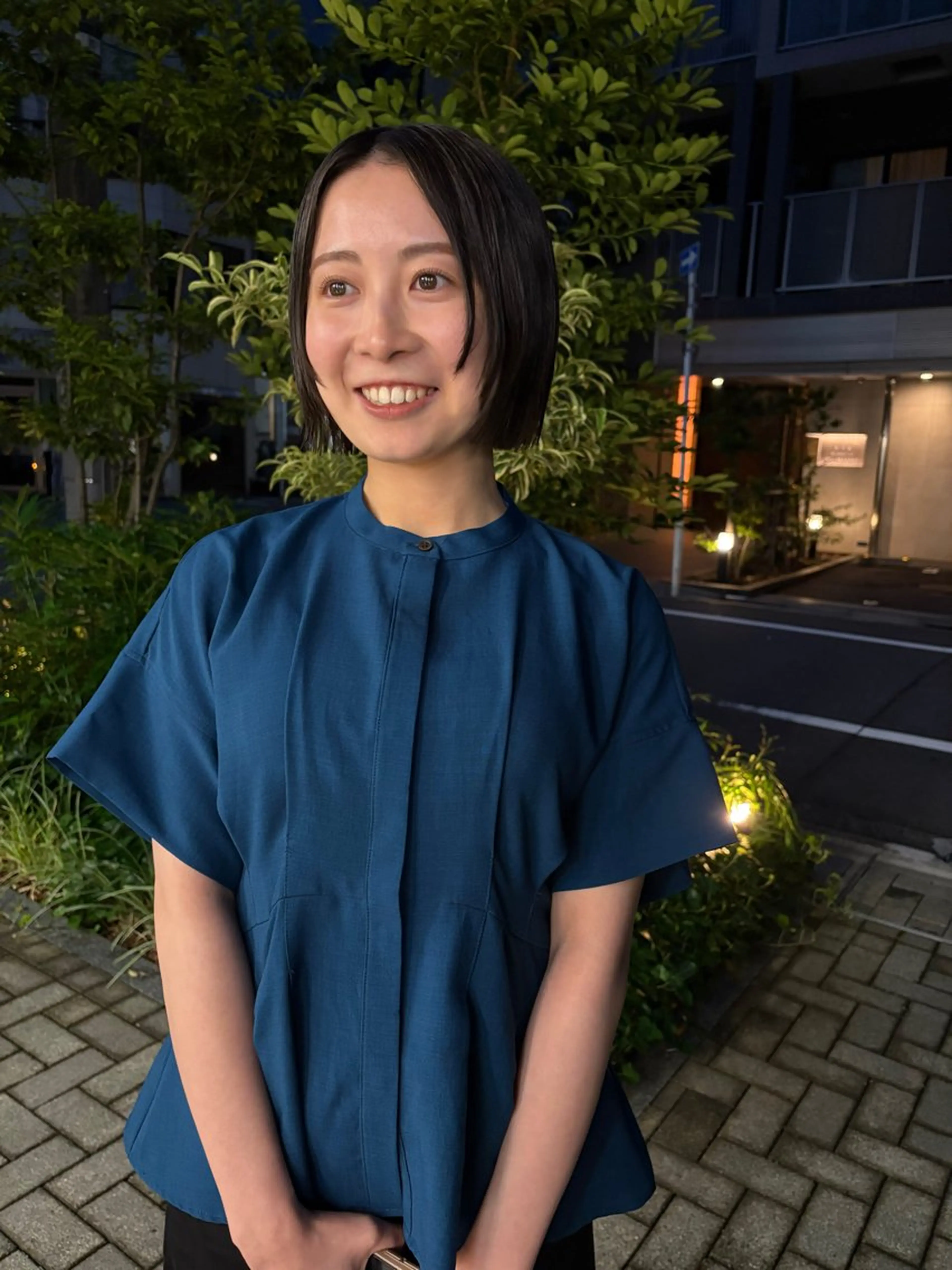 ショート カラー ベージュカラー オリーブベージュ ショートヘア カット ヘアカラー eri kinjoのヘアスタイル