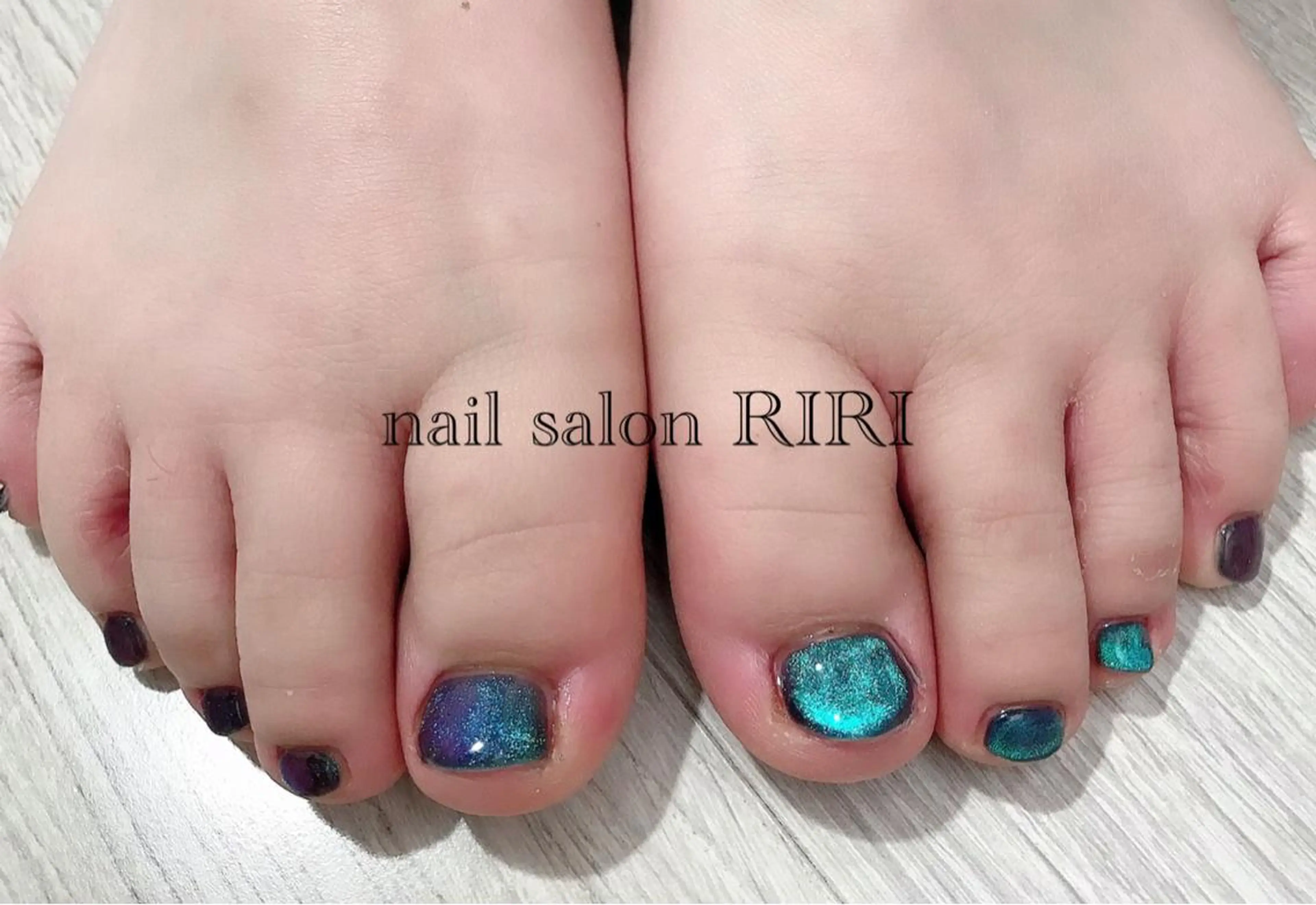 ネイル マグネットネイル RIRI リリのネイルデザイン