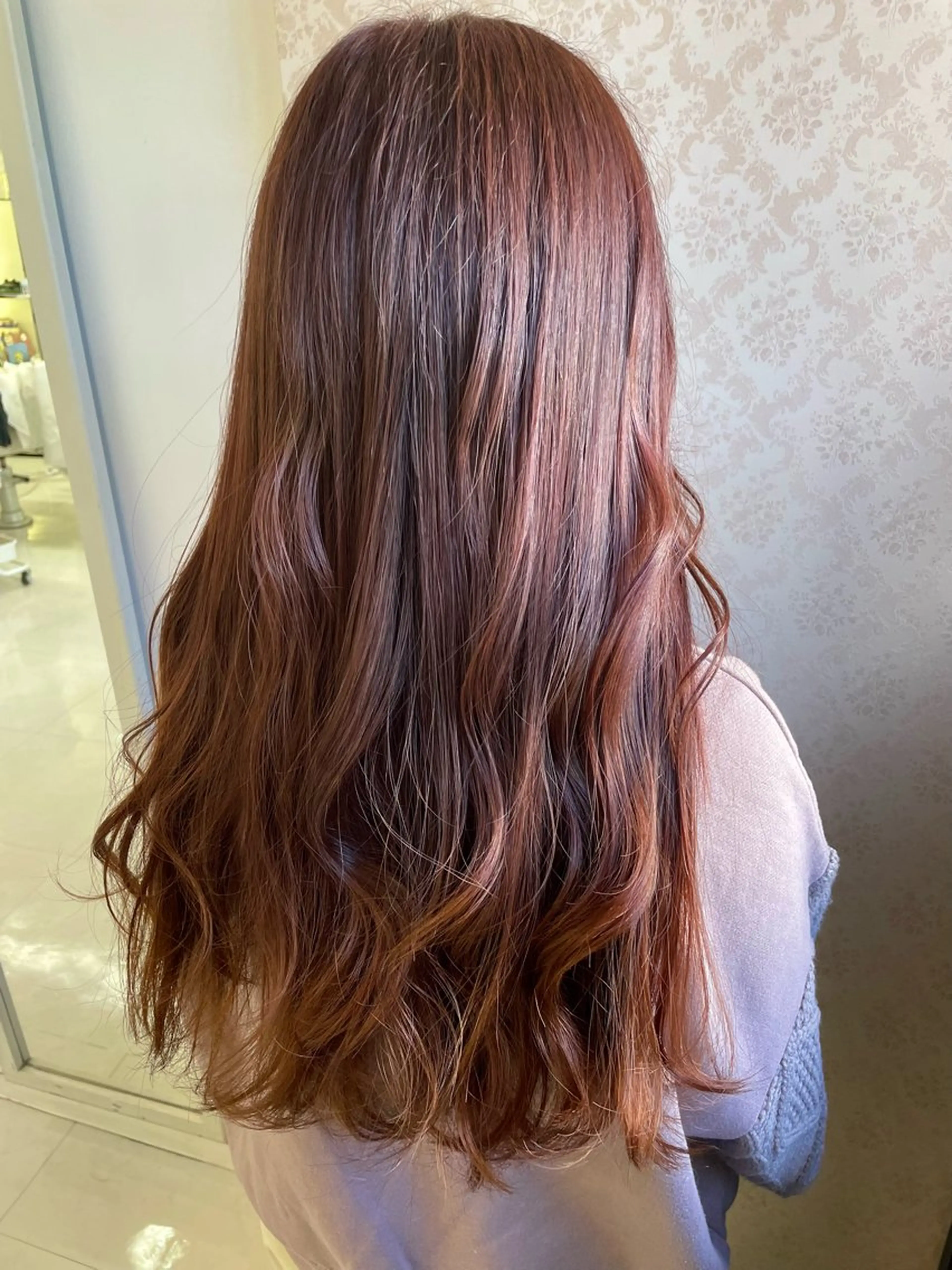 ロング ヒヨシ ルナのヘアスタイル