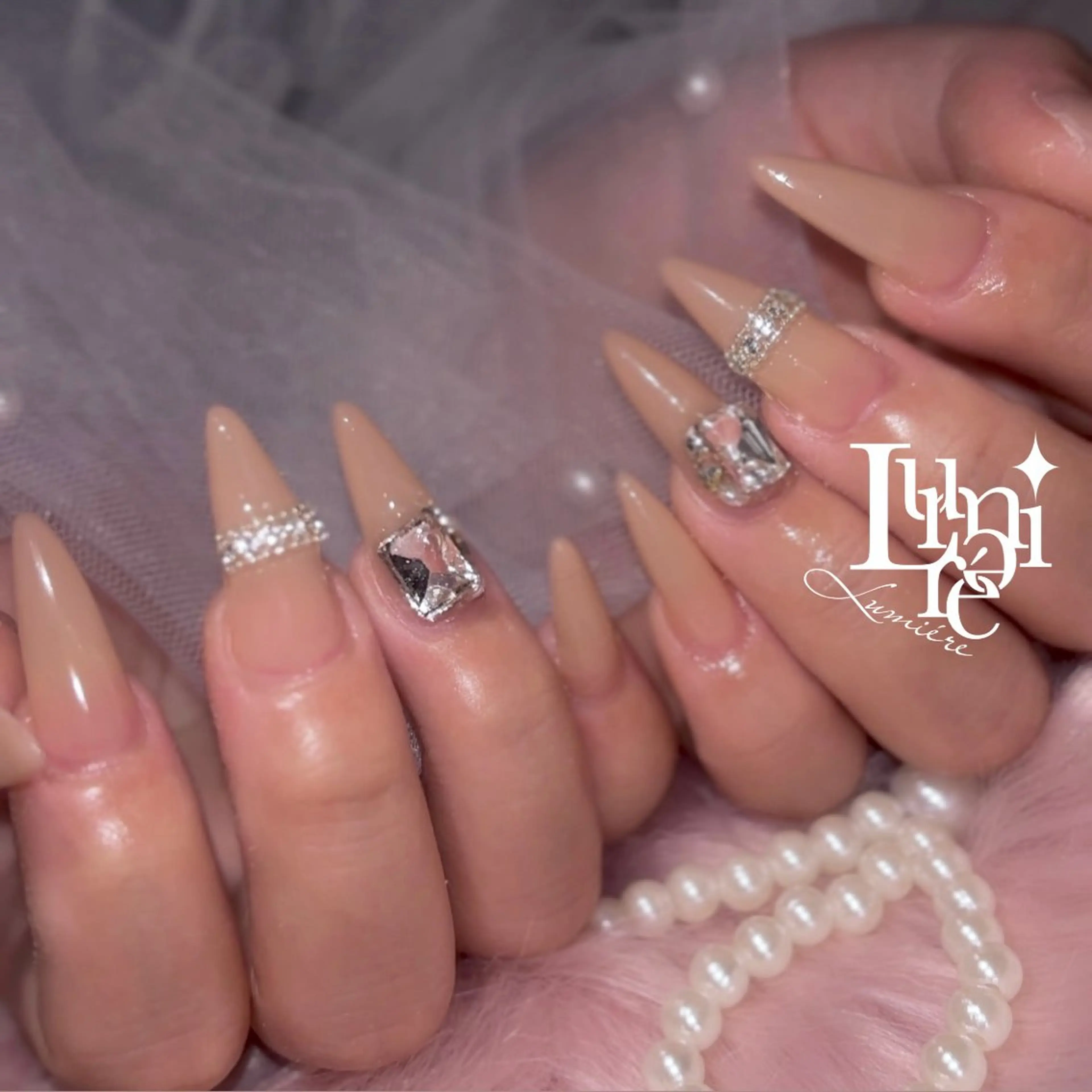 ネイル ハンドネイル Lumière/ 超ロング/ワンホンのネイルデザイン