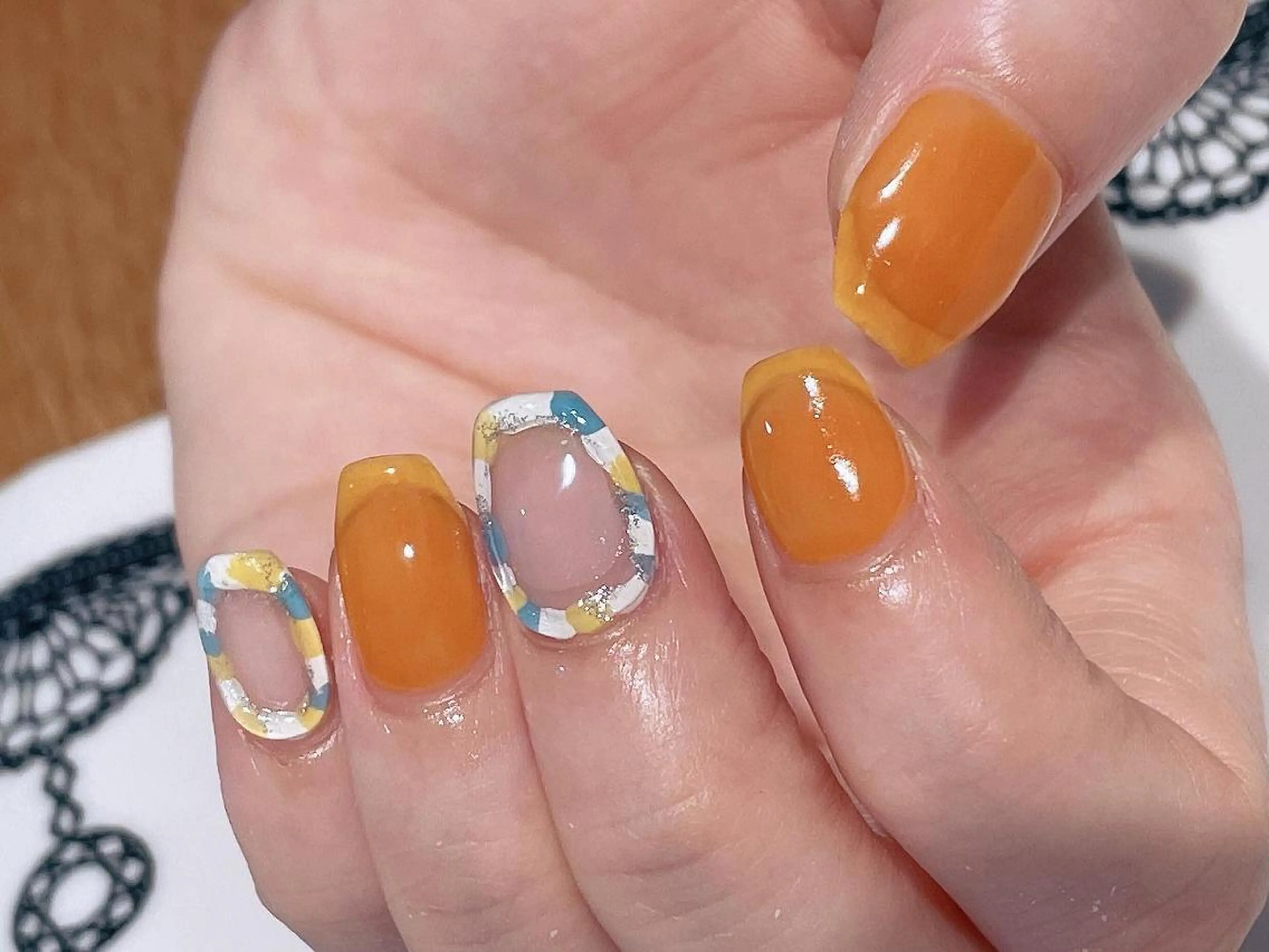 ネイル マツエク・マツパ まつげパーマ ボリュームラッシュ ジェルネイル ニュアンスネイル パラジェル 髙橋 敦子のネイルデザイン