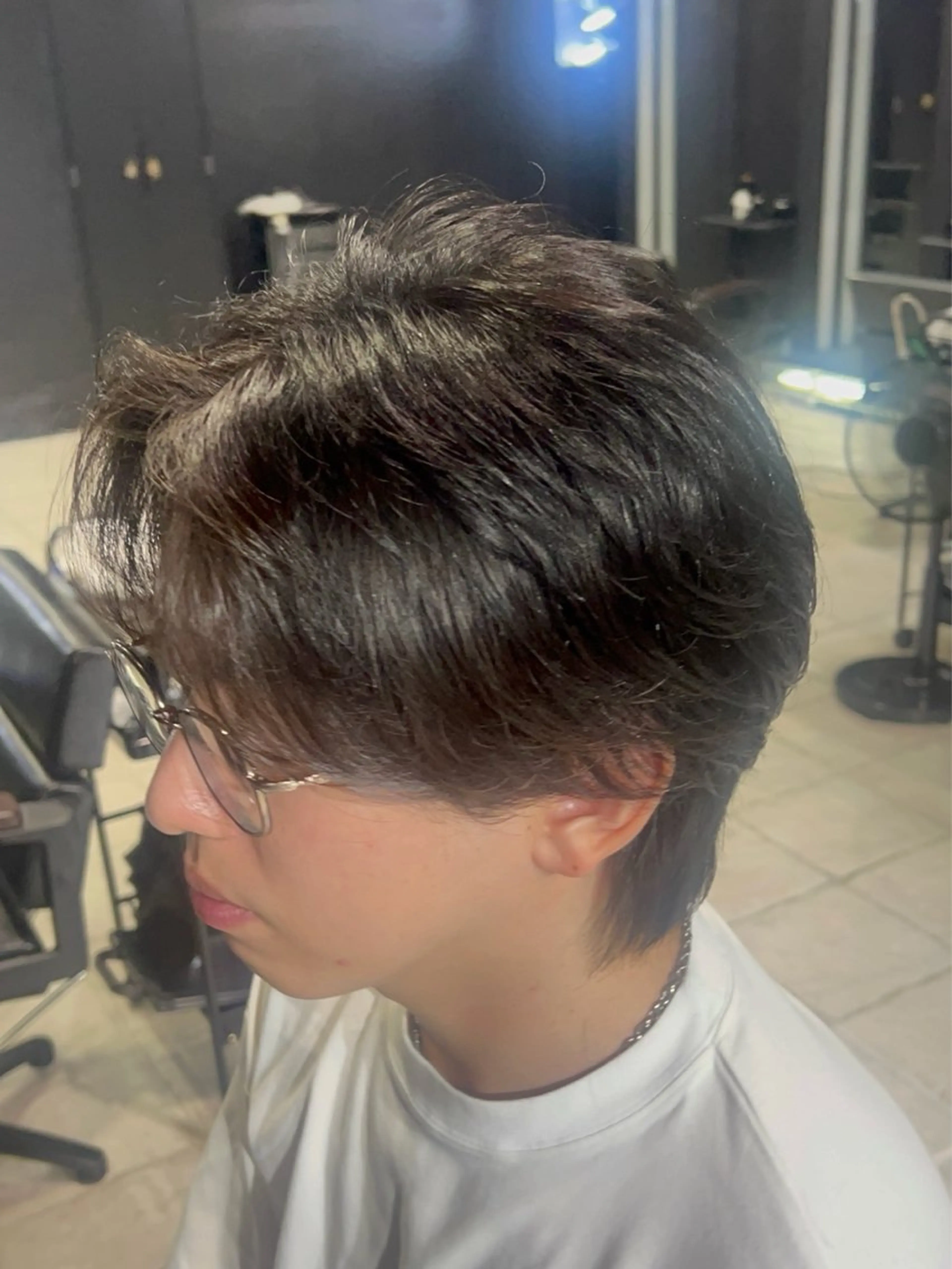 ショート メンズ センターパート メンズウルフカット ウルフカット 【フェザーパーマ】 【縮毛矯正】鶴田文のヘアスタイル