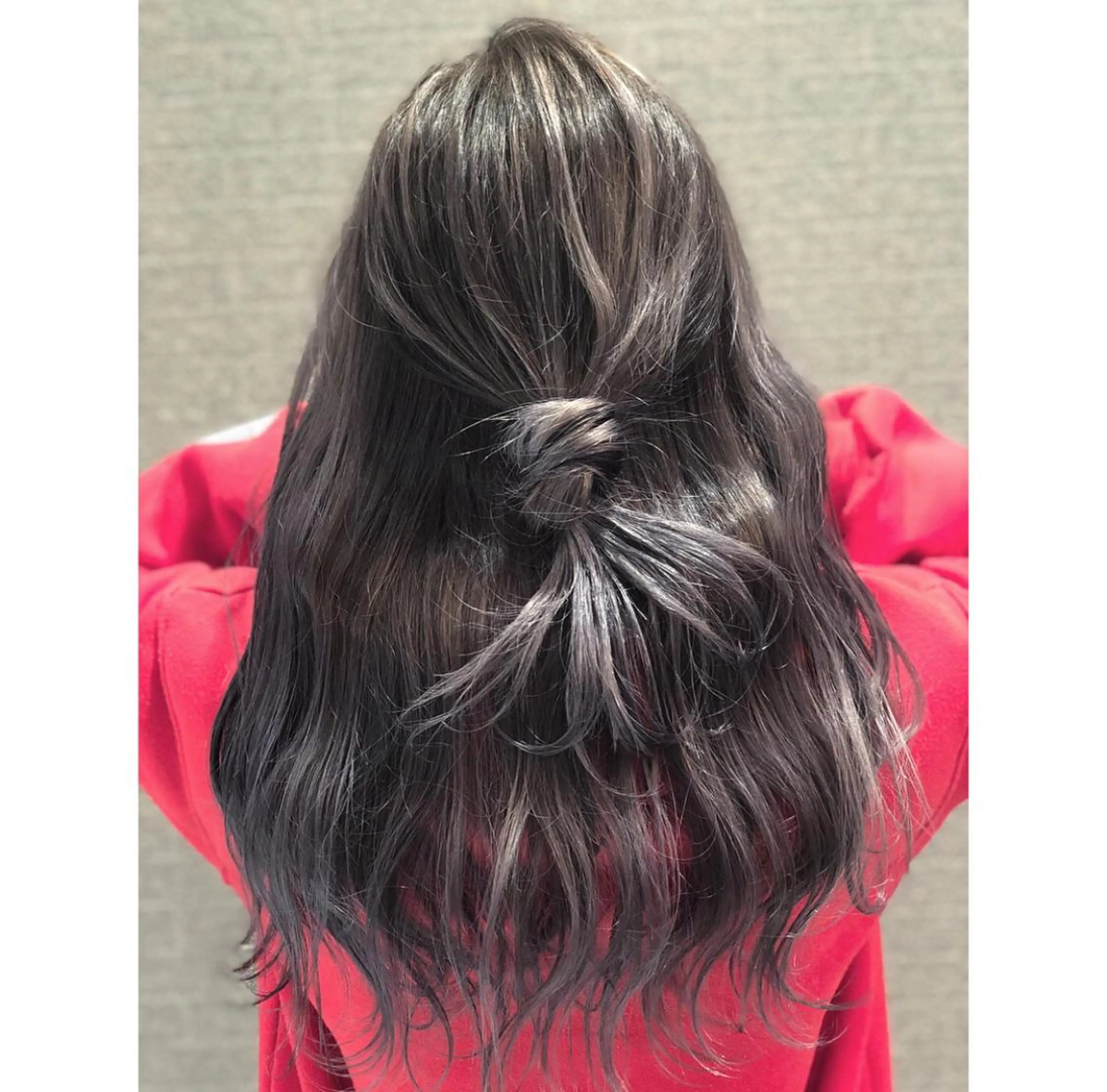 セミロング カラー ヘアアレンジ バレイヤージュ デザインカラー グラデーションカラー ハイライトカラー ハイトーンカラー アンドウ ユウ/ レイヤーカット/韓国のヘアスタイル