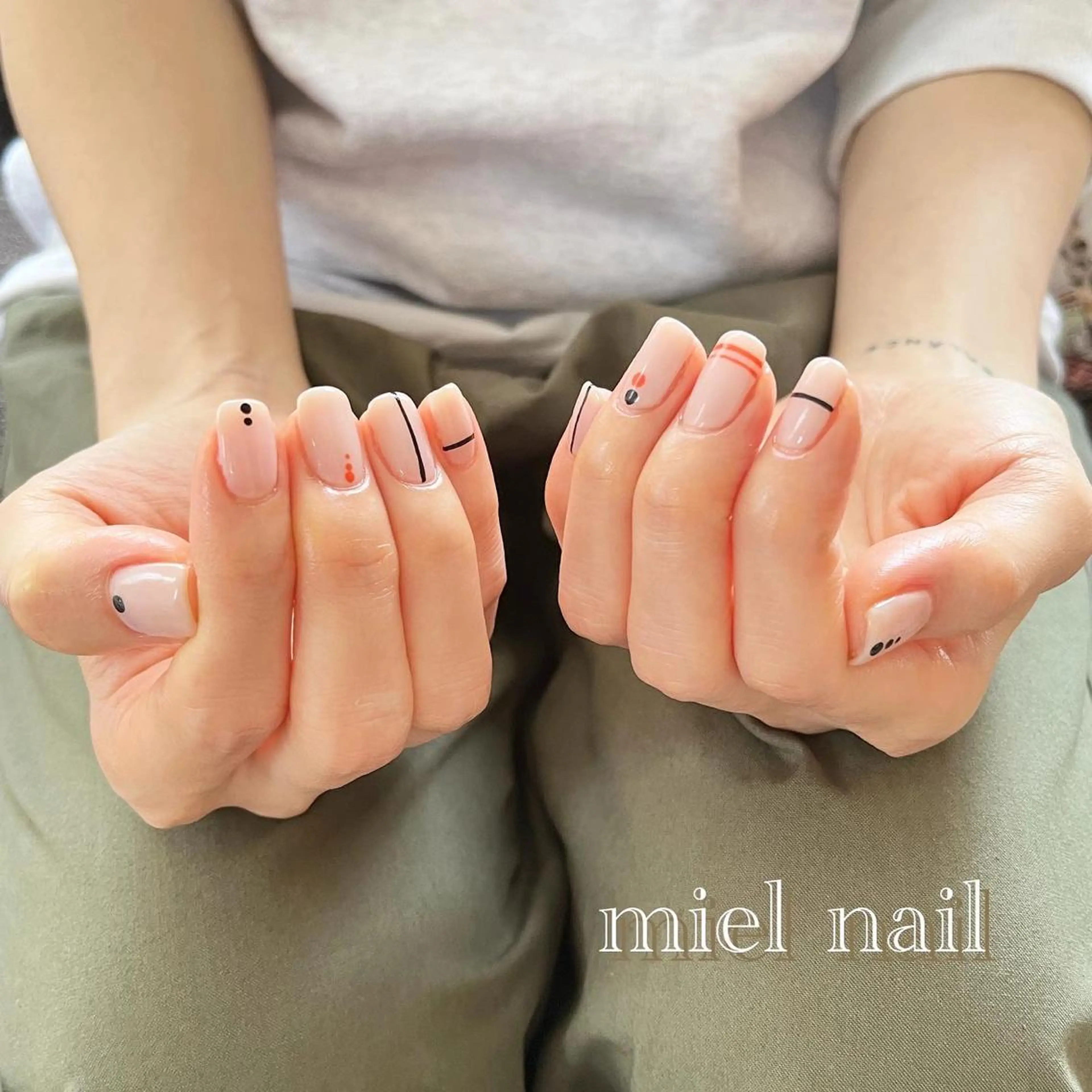 ネイル ドット シンプルネイル miel nailのネイルデザイン