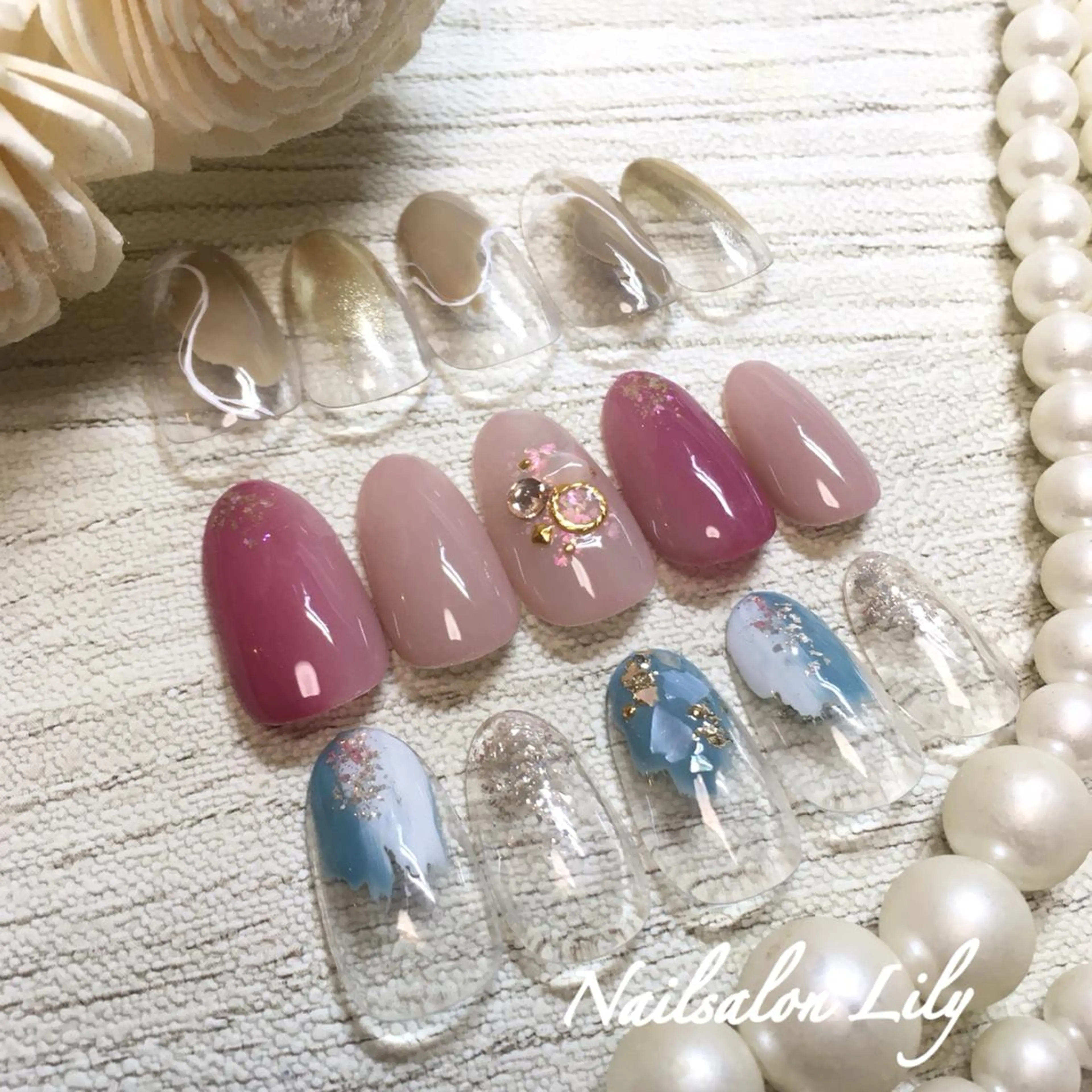 ネイル シンプルネイル Lily*nail 🌻Mii🌻のネイルデザイン