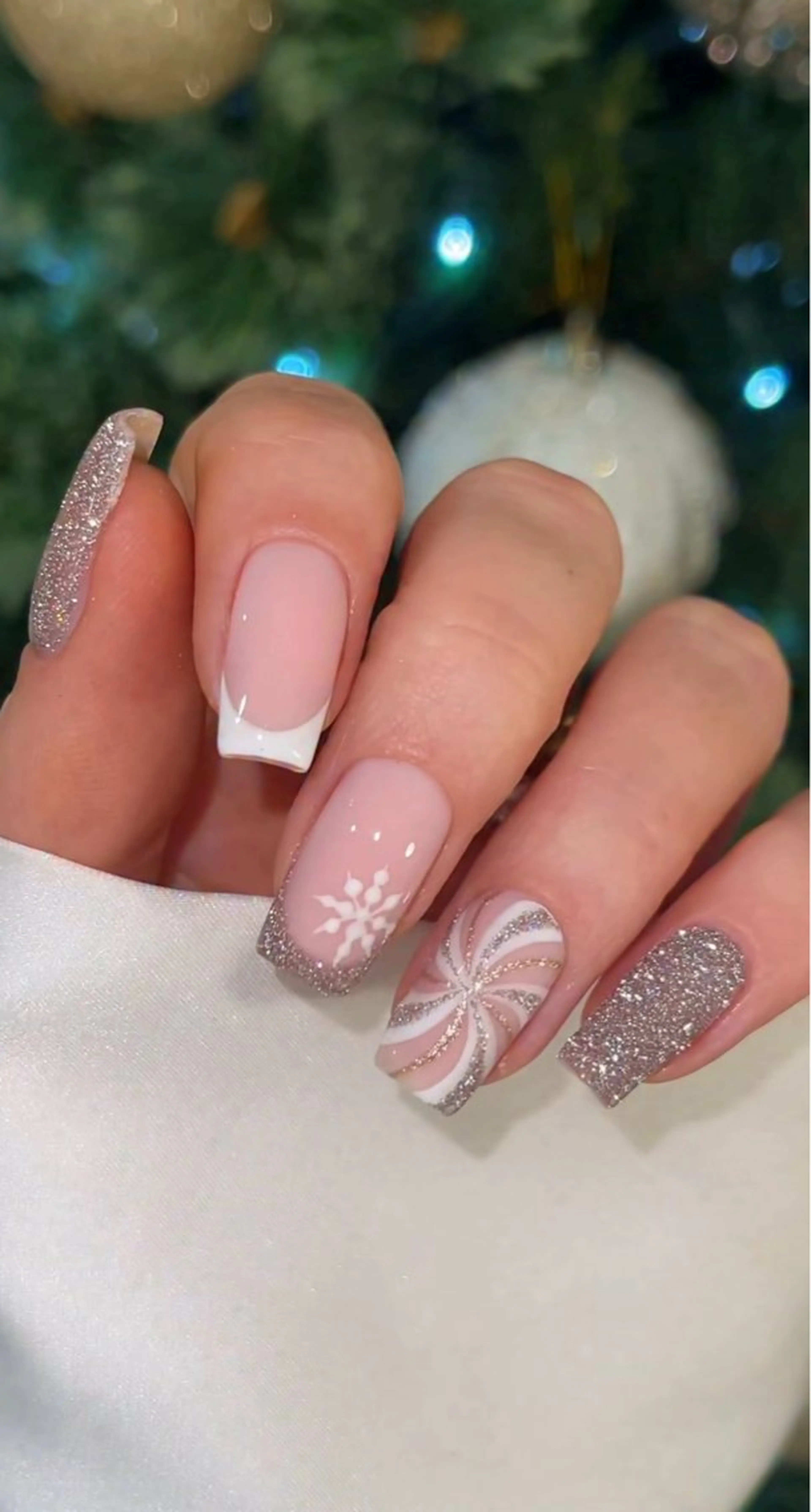 ネイル アートネイル 長さ出し ジェルネイル マグネットネイル ニュアンスネイル なな_ CloudyChanのネイルデザイン