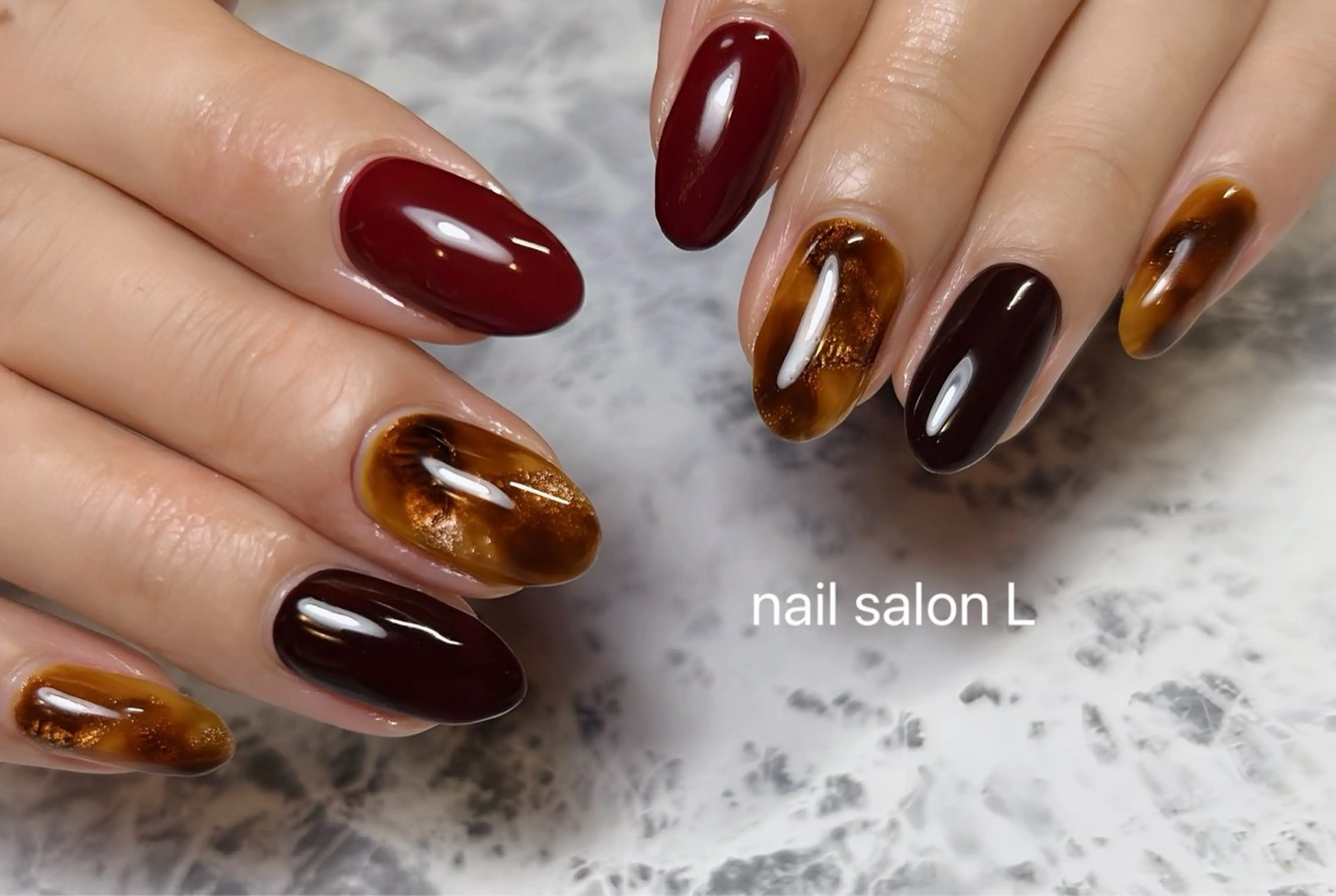 ネイル べっ甲ネイル ハンドネイル 吉川市 ネイルサロンLのネイルデザイン