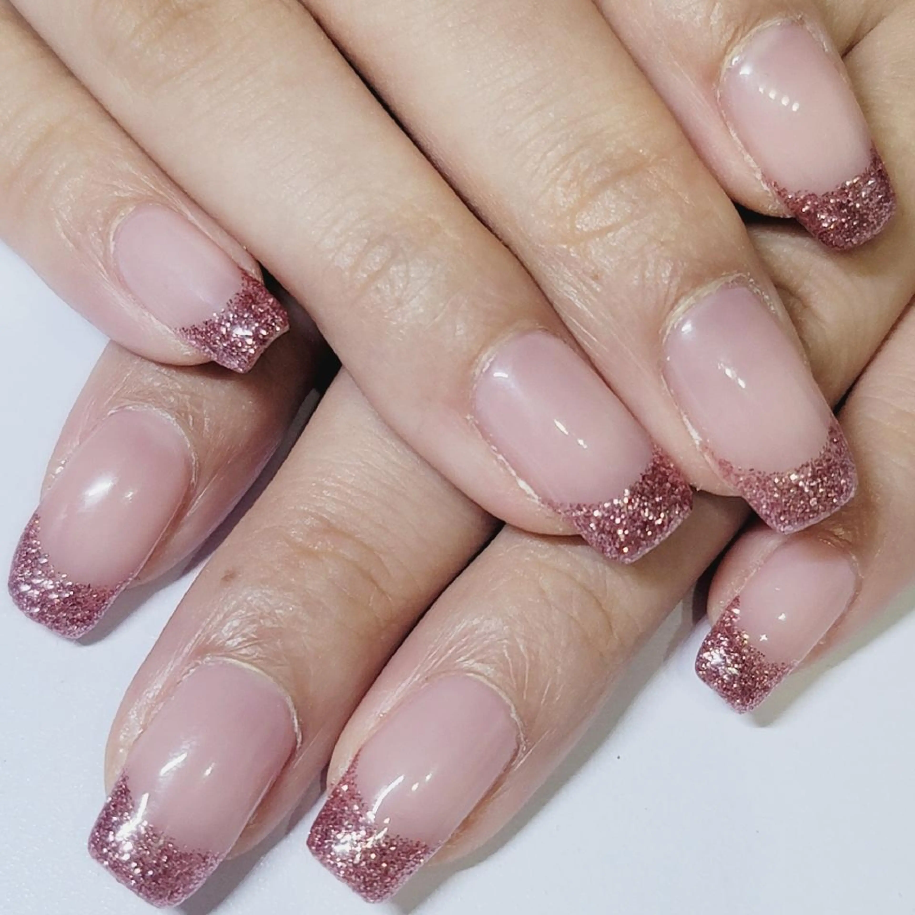 ネイル フレンチネイル キラキラネイル ラメ(グリッター) ワンカラーネイル ピンク ハンドネイル よしだ ひろきのネイルデザイン