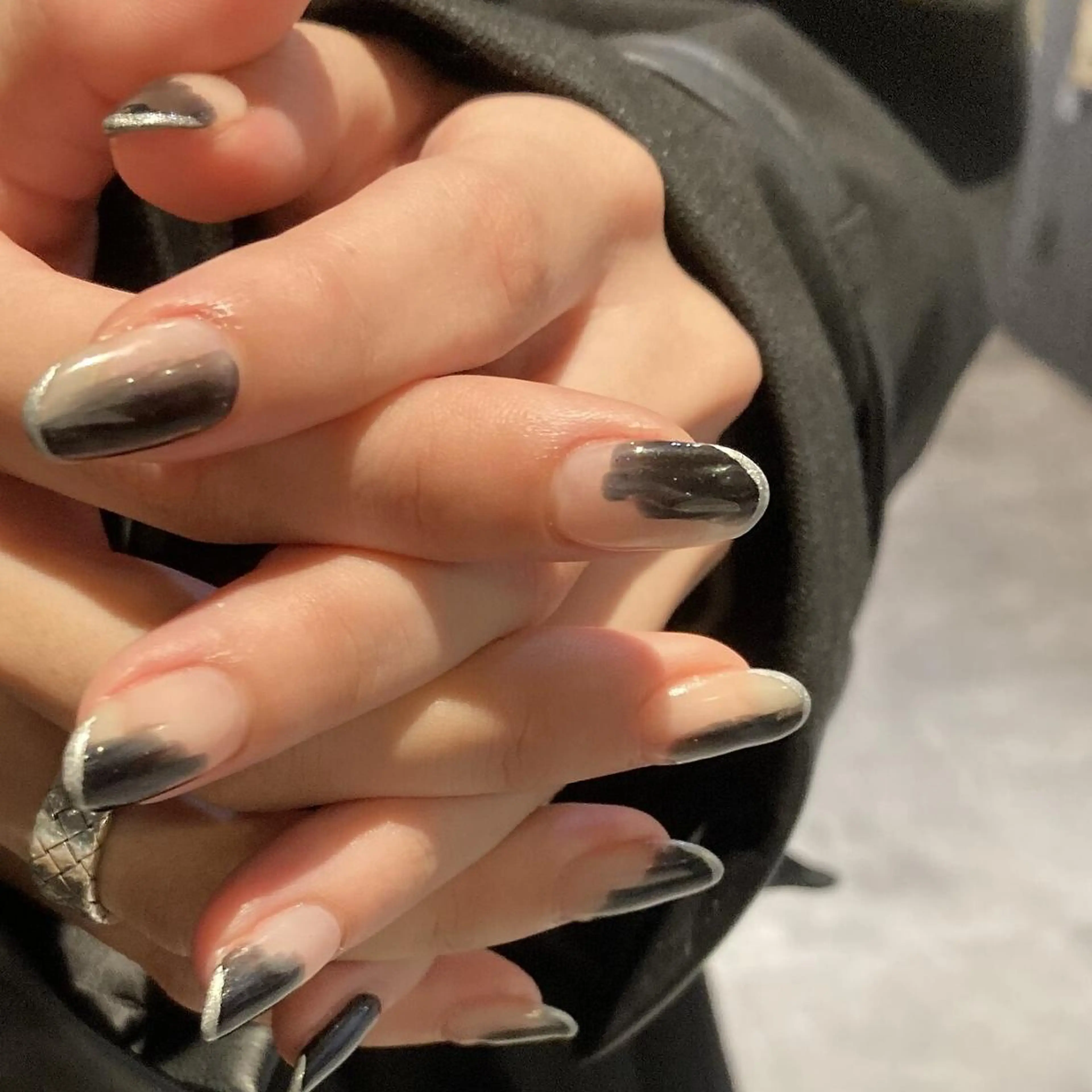 ネイル フレンチネイル ジェルネイル ガラスフレンチ グラデーション マグネットネイル ハンドネイル 【パラジェル認定】 newiネイル京橋のネイルデザイン