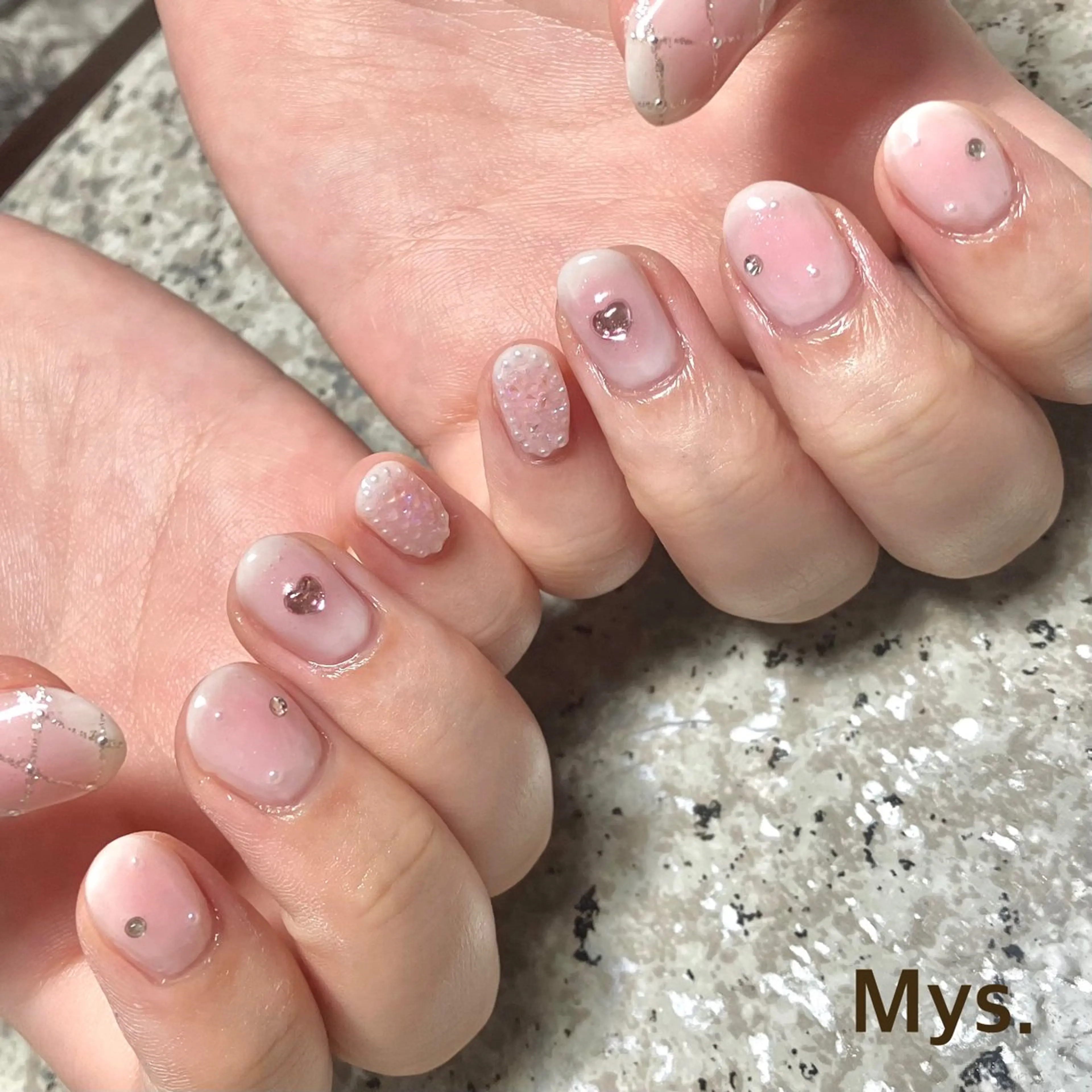 ネイル ハンドネイル Mys. 三上紗紀のネイルデザイン