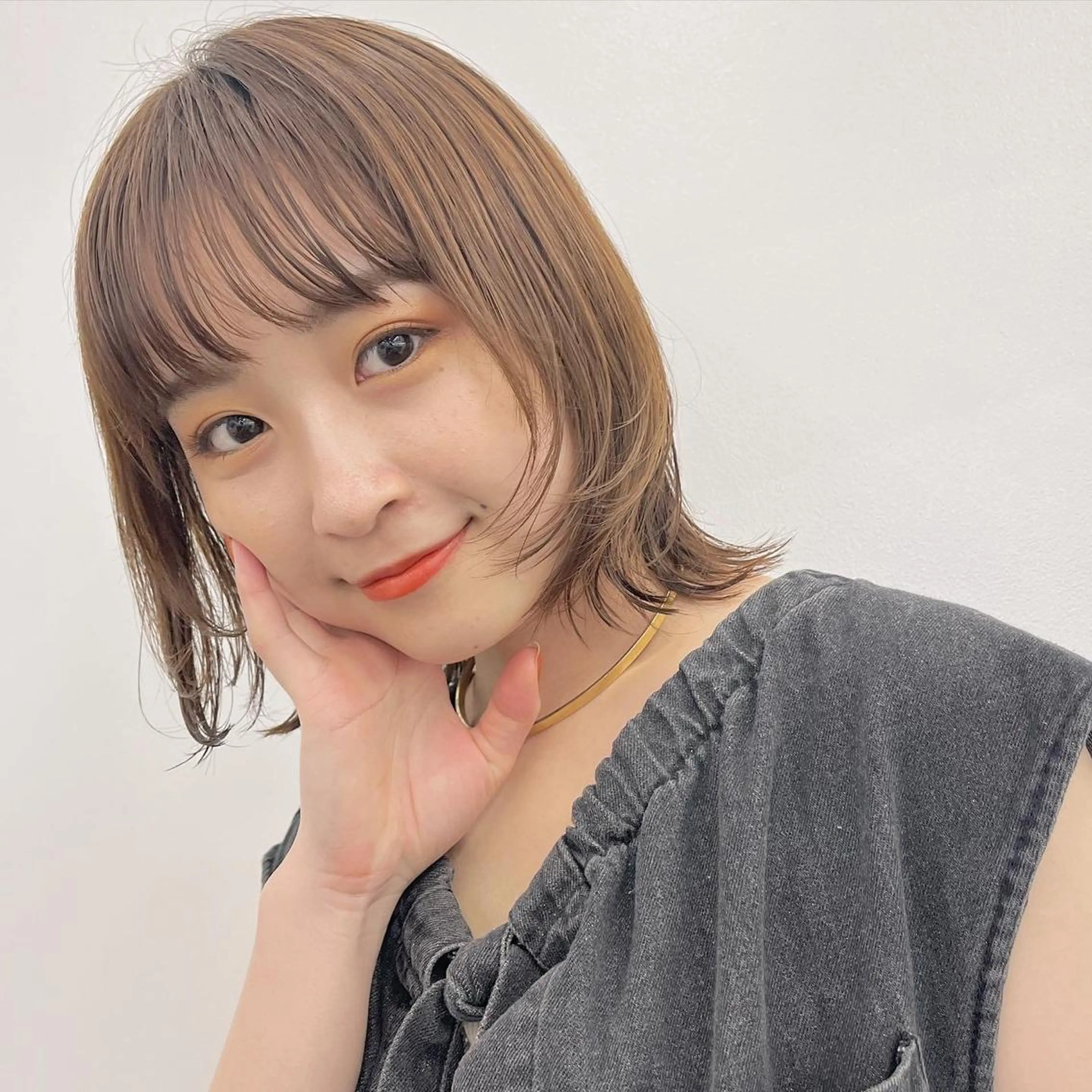 ミディアム カラー ベージュカラー 透明感カラー 🌱ボブ/レイヤー/ ベージュ/あやみ✨のヘアスタイル