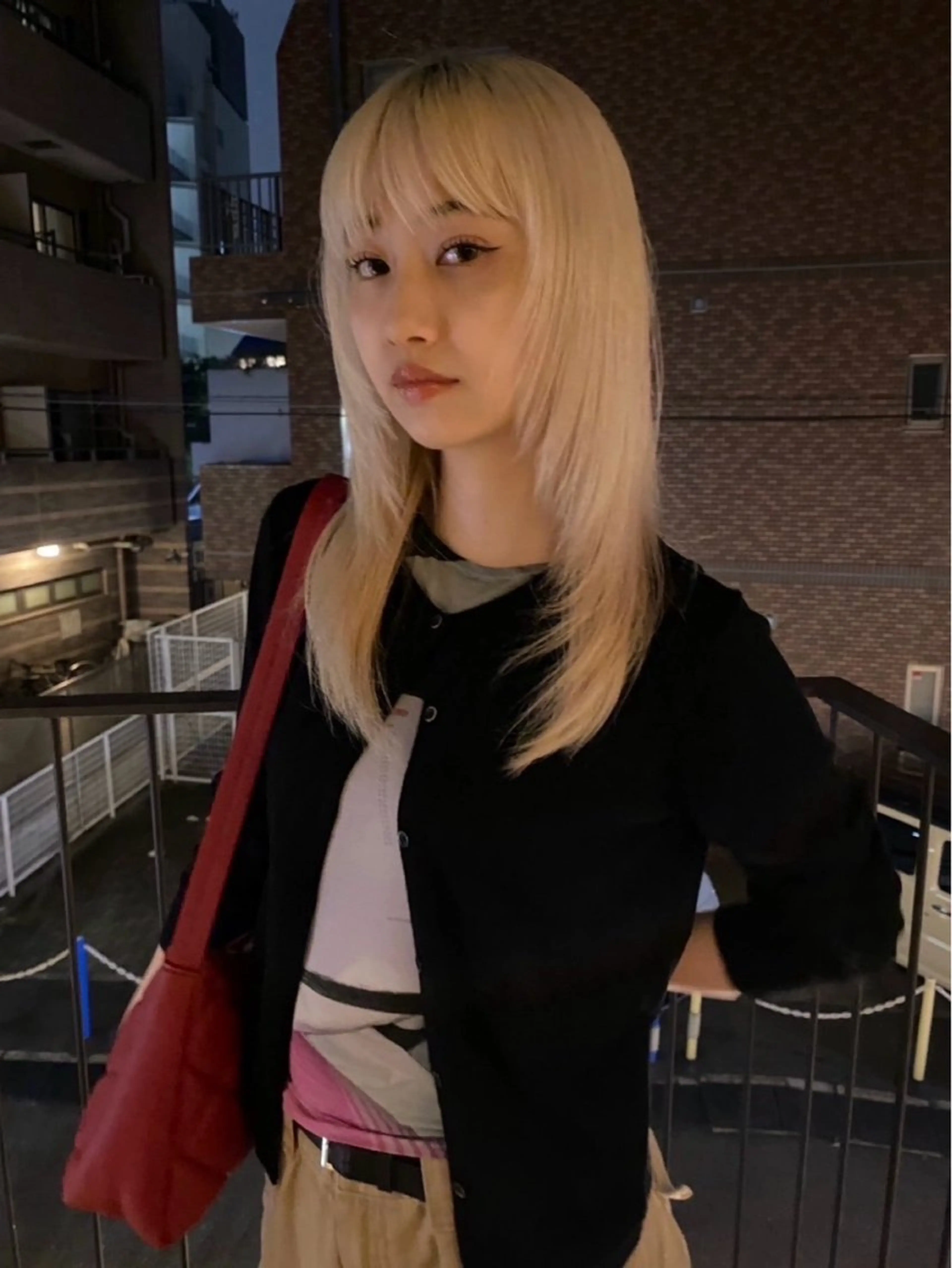 セミロング YUUKI/ウルフ .ハイレイヤーのヘアスタイル