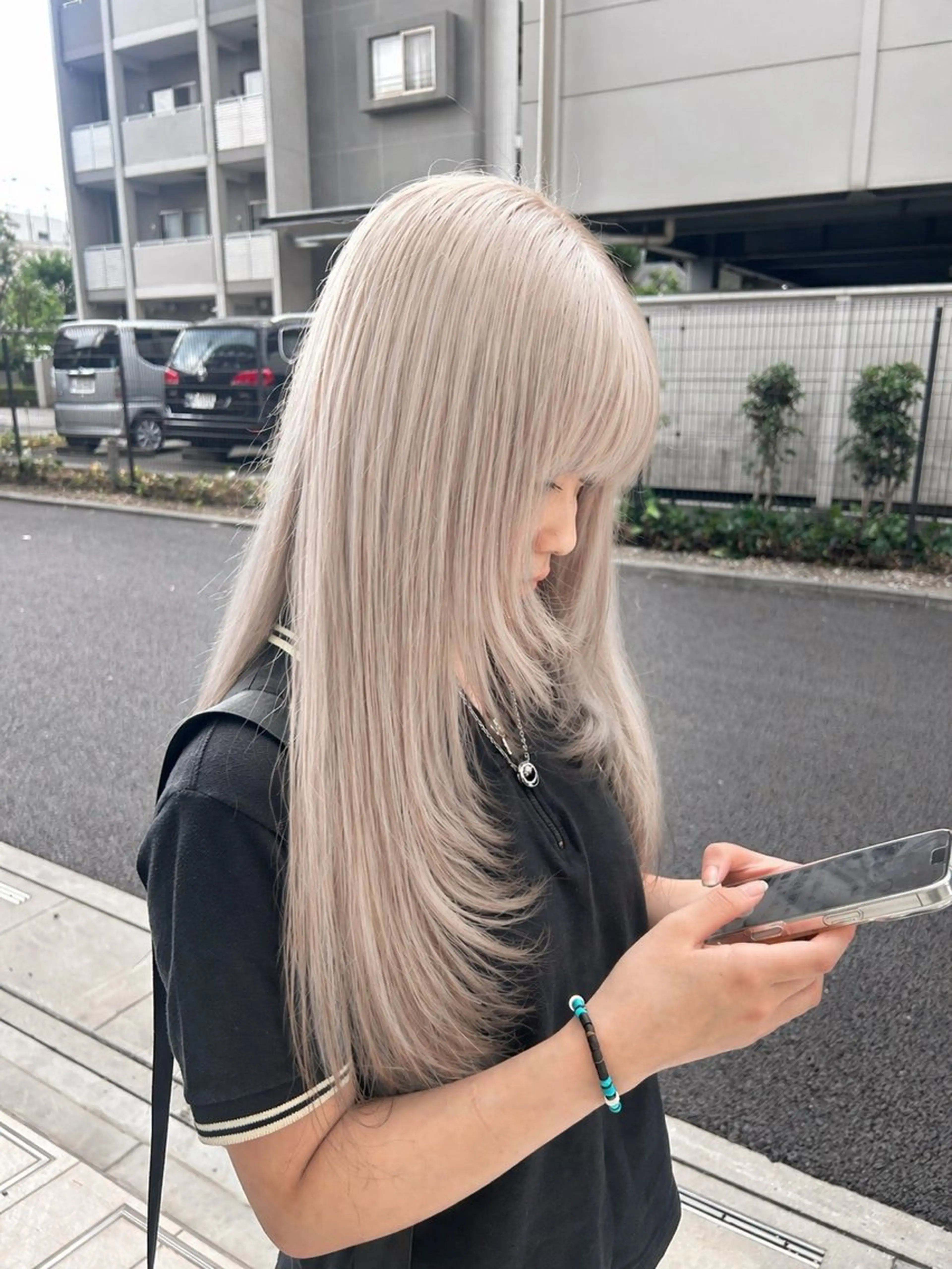 ロング カット ヘアカラー ハイトーン×艶カラー 🤍MIZUKIのヘアスタイル