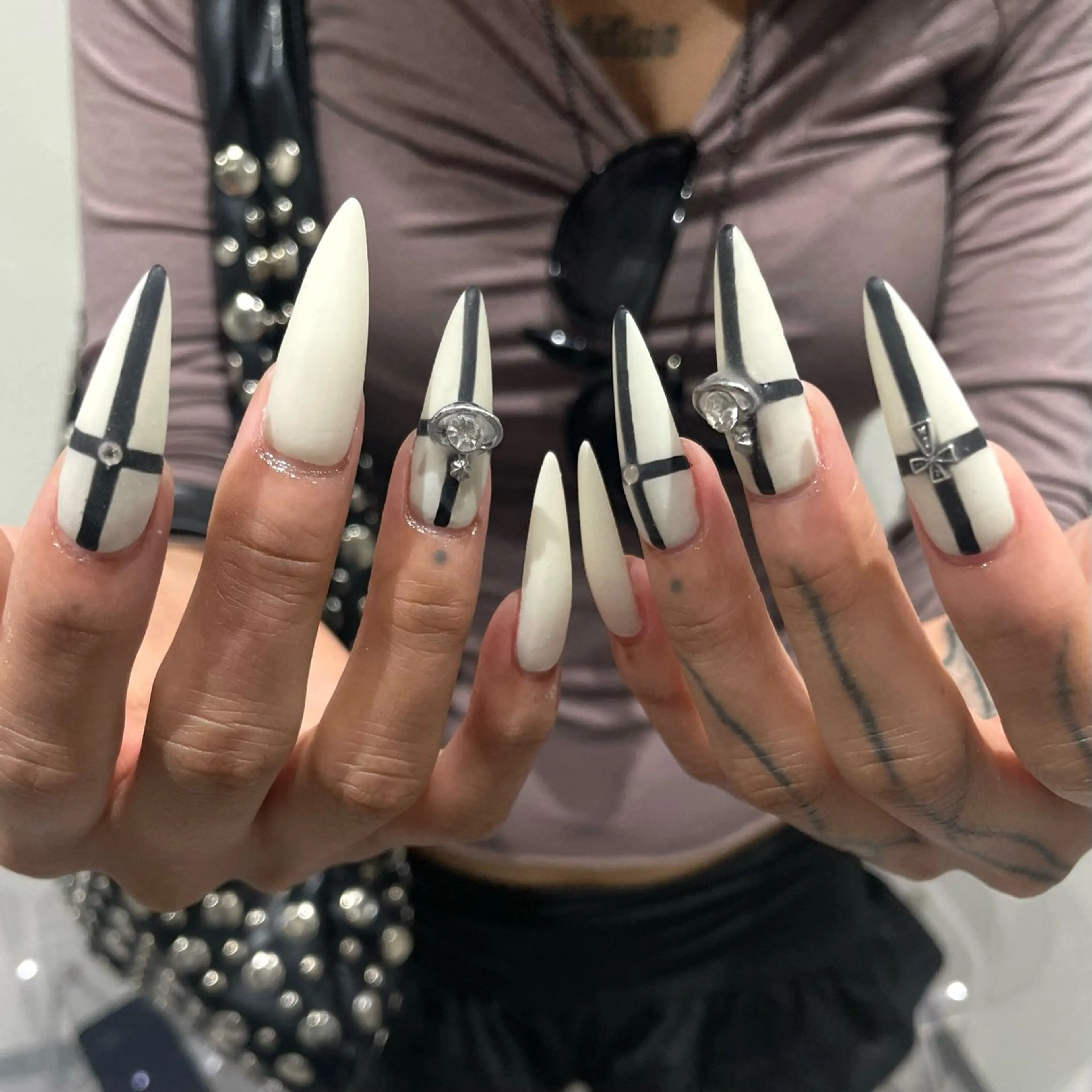 ネイル アートネイル ハンドネイル IROHA NAIL Kurumi🪽🫧のネイルデザイン