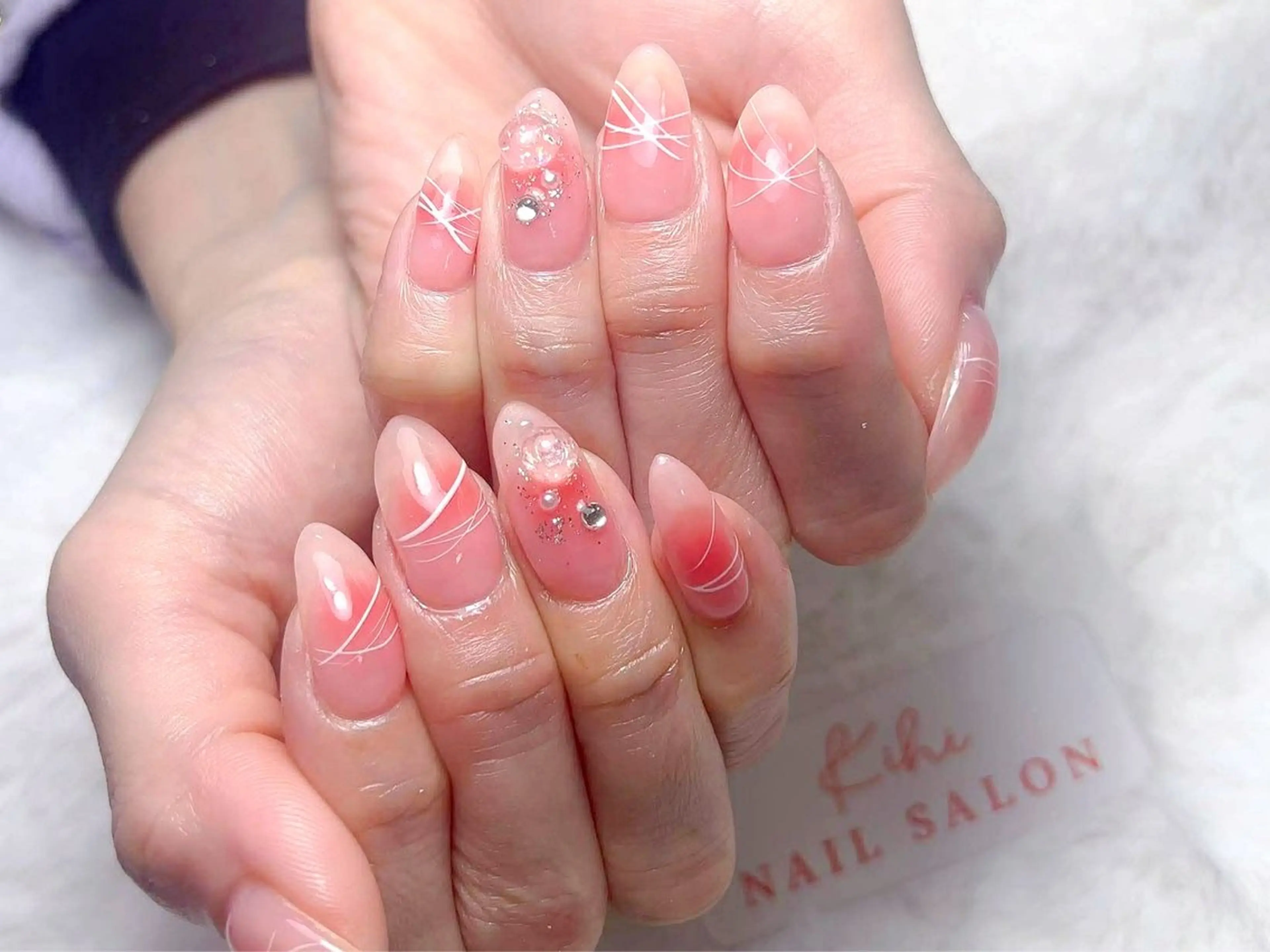 ネイル アートネイル フレンチネイル ジェルネイル グラデーション 韓国ネイル ハンドネイル ハンドケア さくら💮💮 【オフ無料】のネイルデザイン