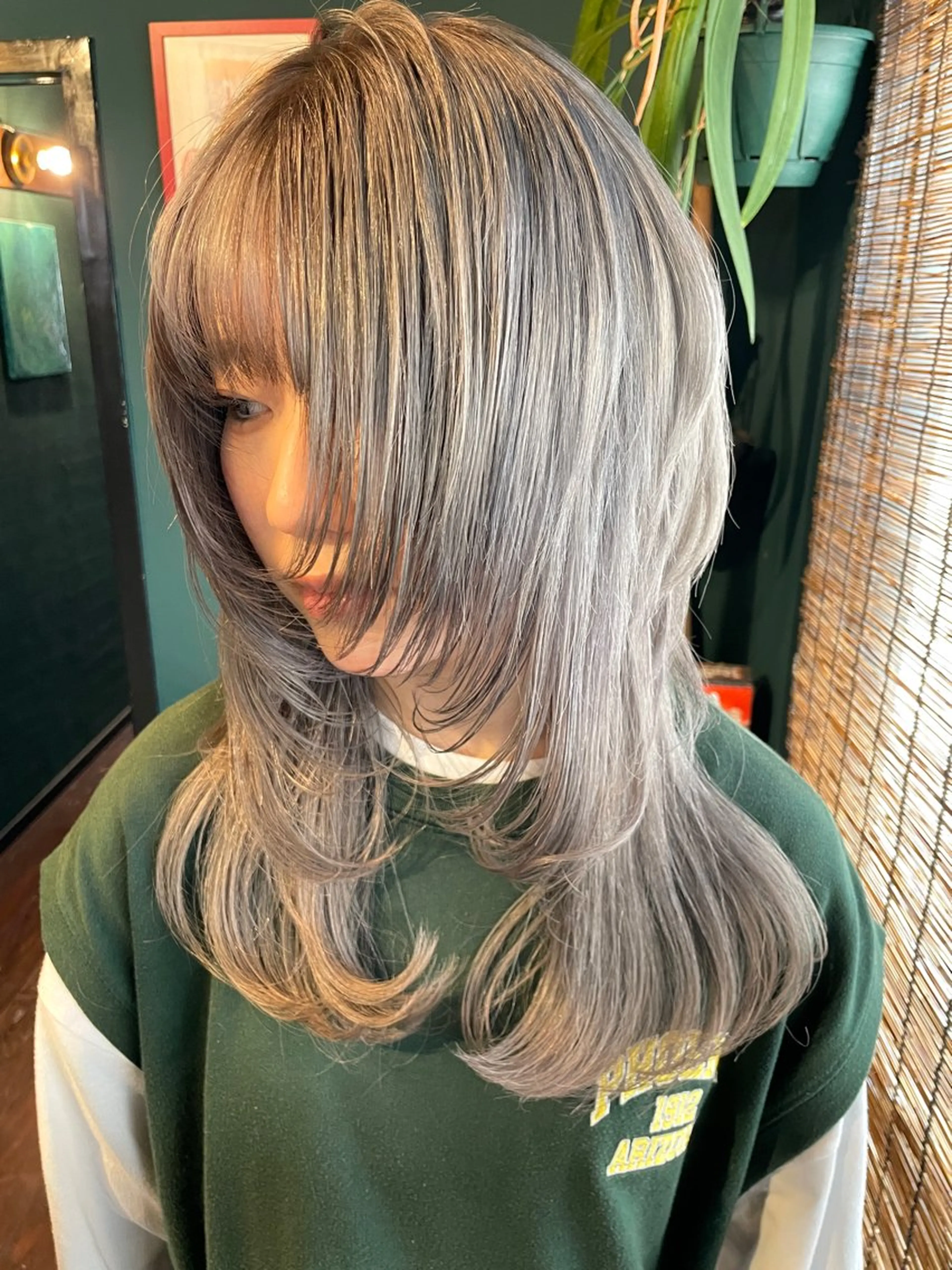 セミロング レイヤーカット vivre libreのヘアスタイル