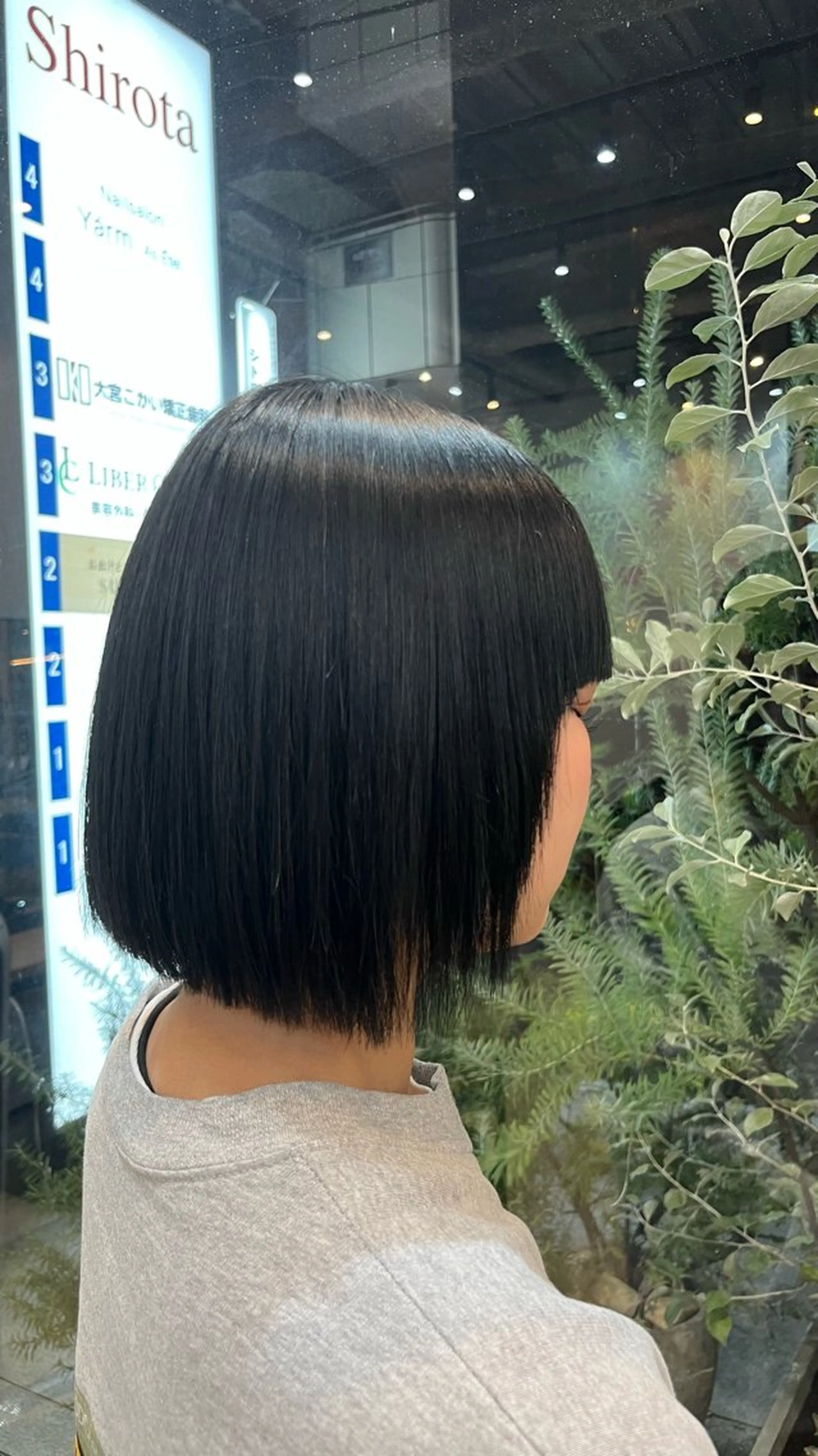 ショート 岡野 豪のヘアスタイル