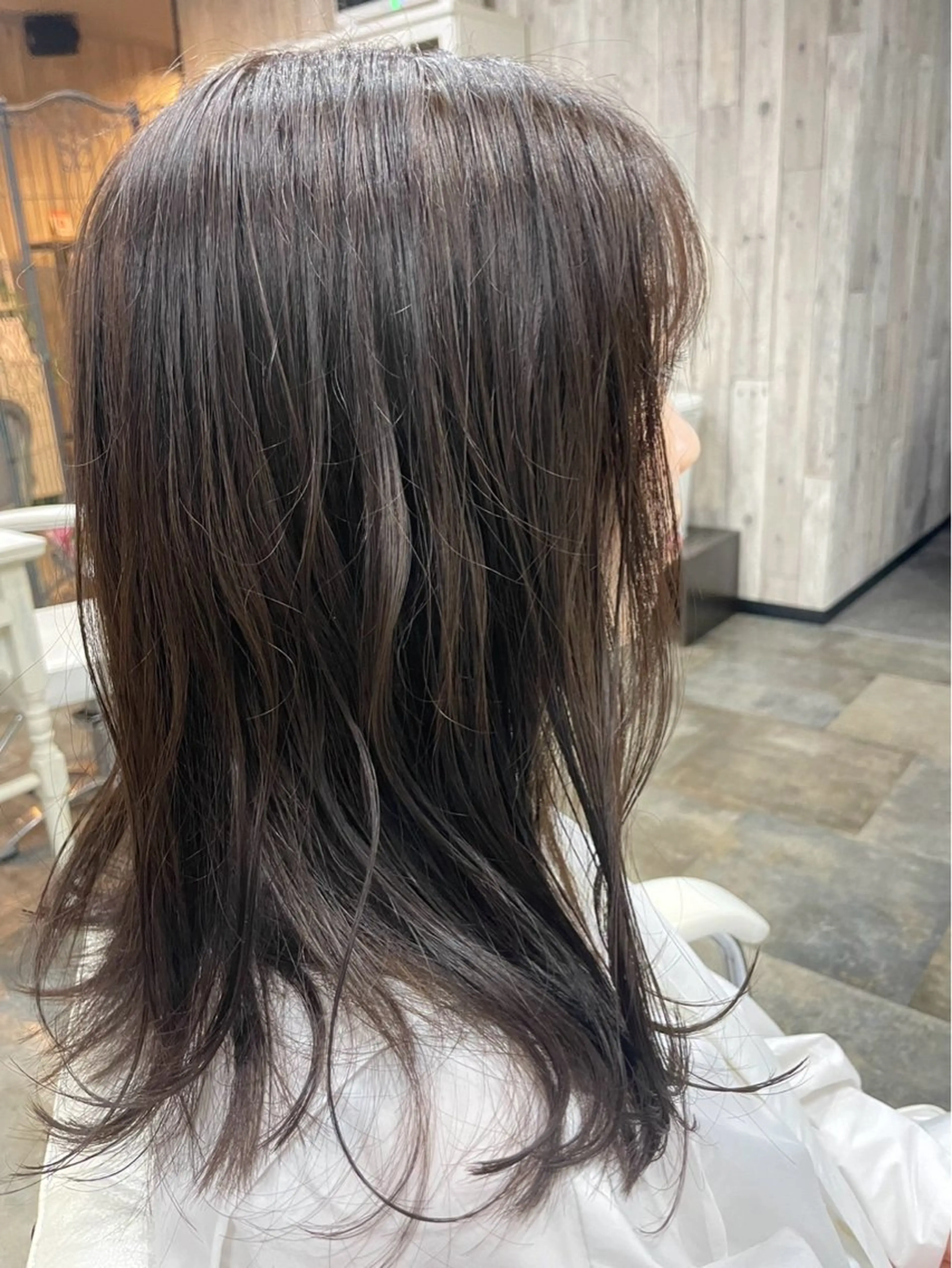 ミディアム ボブレイヤー ミディアムパーマ ミストバング ボブ ハイライト 髪質改善/縮毛矯正/ 美髪/個室/ハラのヘアスタイル