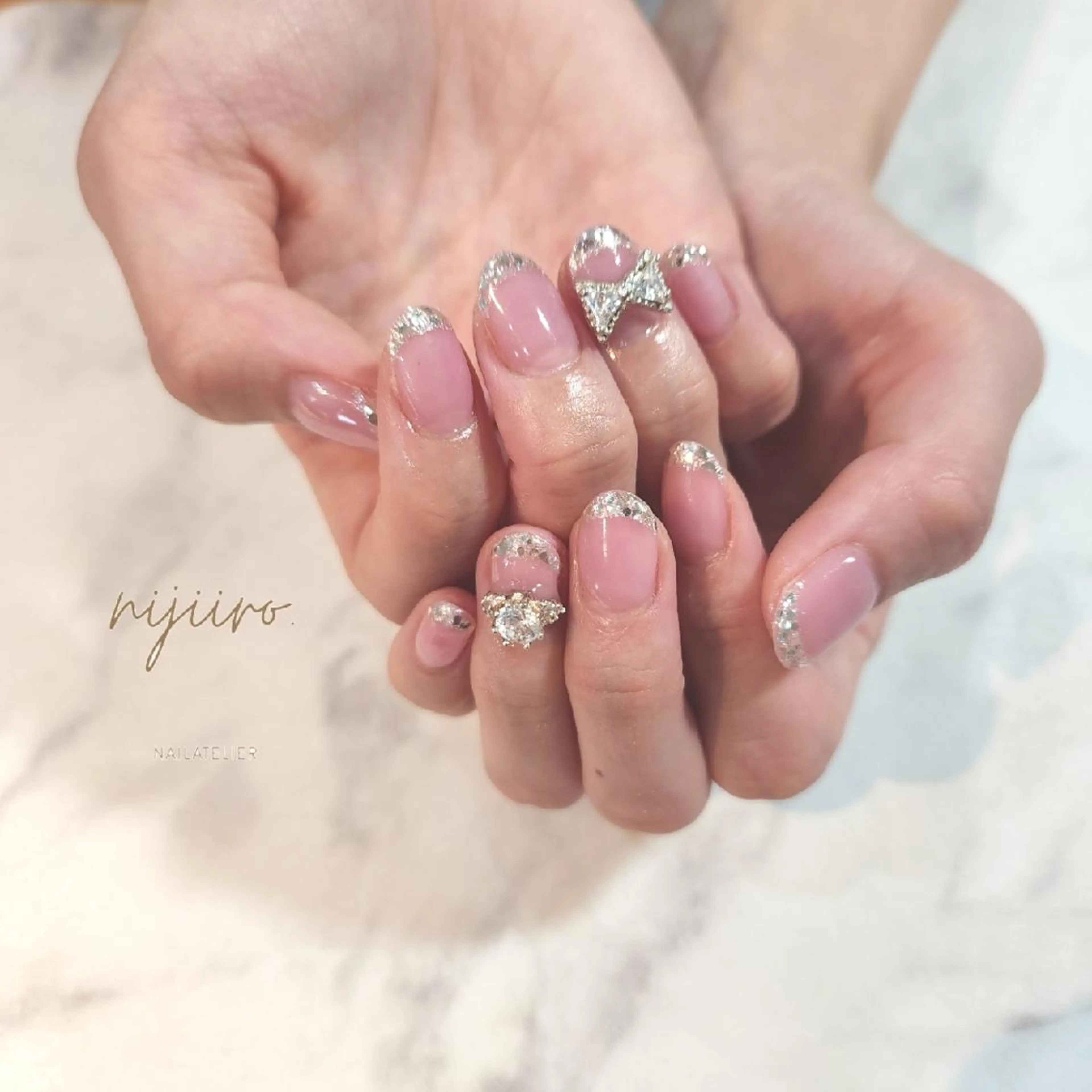 ネイル フレンチネイル ガラスフレンチ ハンドネイル nijiiro🌈 サトウのネイルデザイン