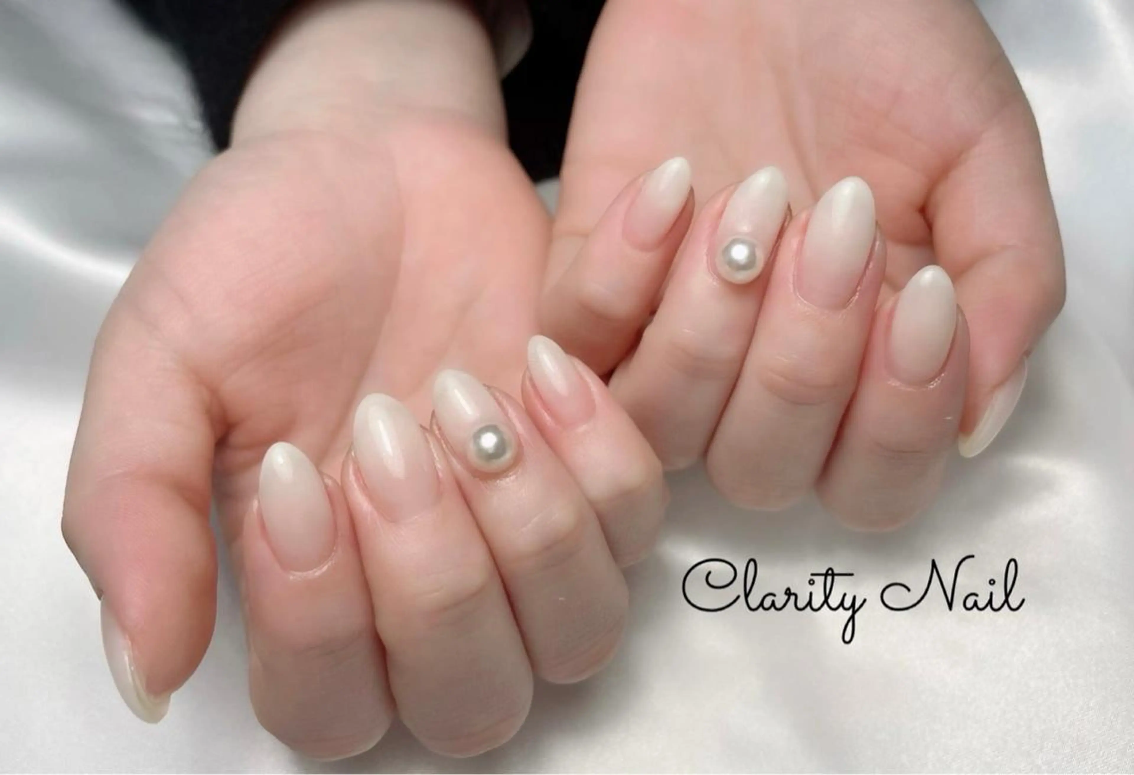 ネイル グラデーション ハンドネイル Clarity Nailのネイルデザイン