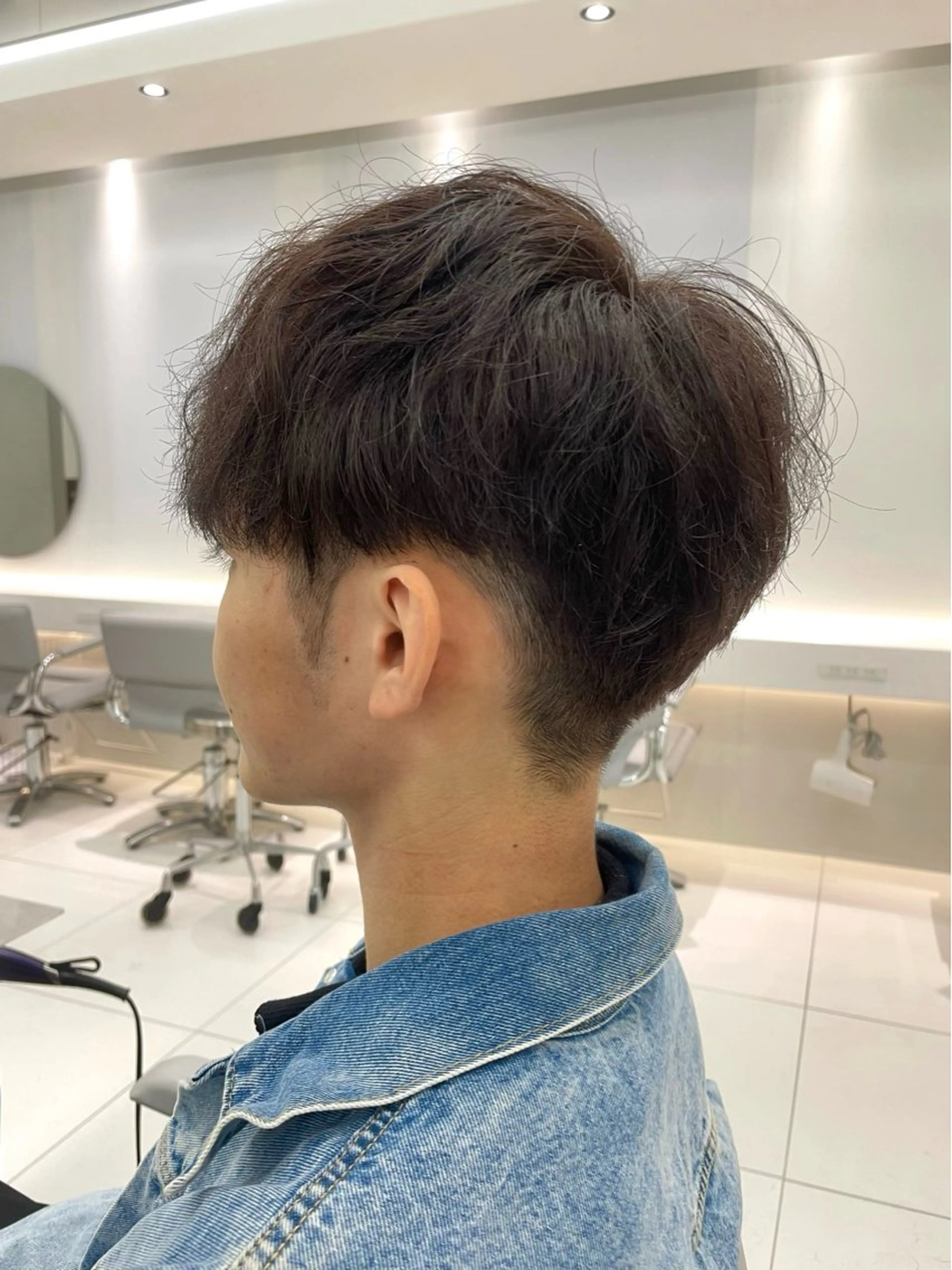 ショート メンズ マッシュ カット ヘアカラー センターパート/ マッシュ 小野 樹のヘアスタイル