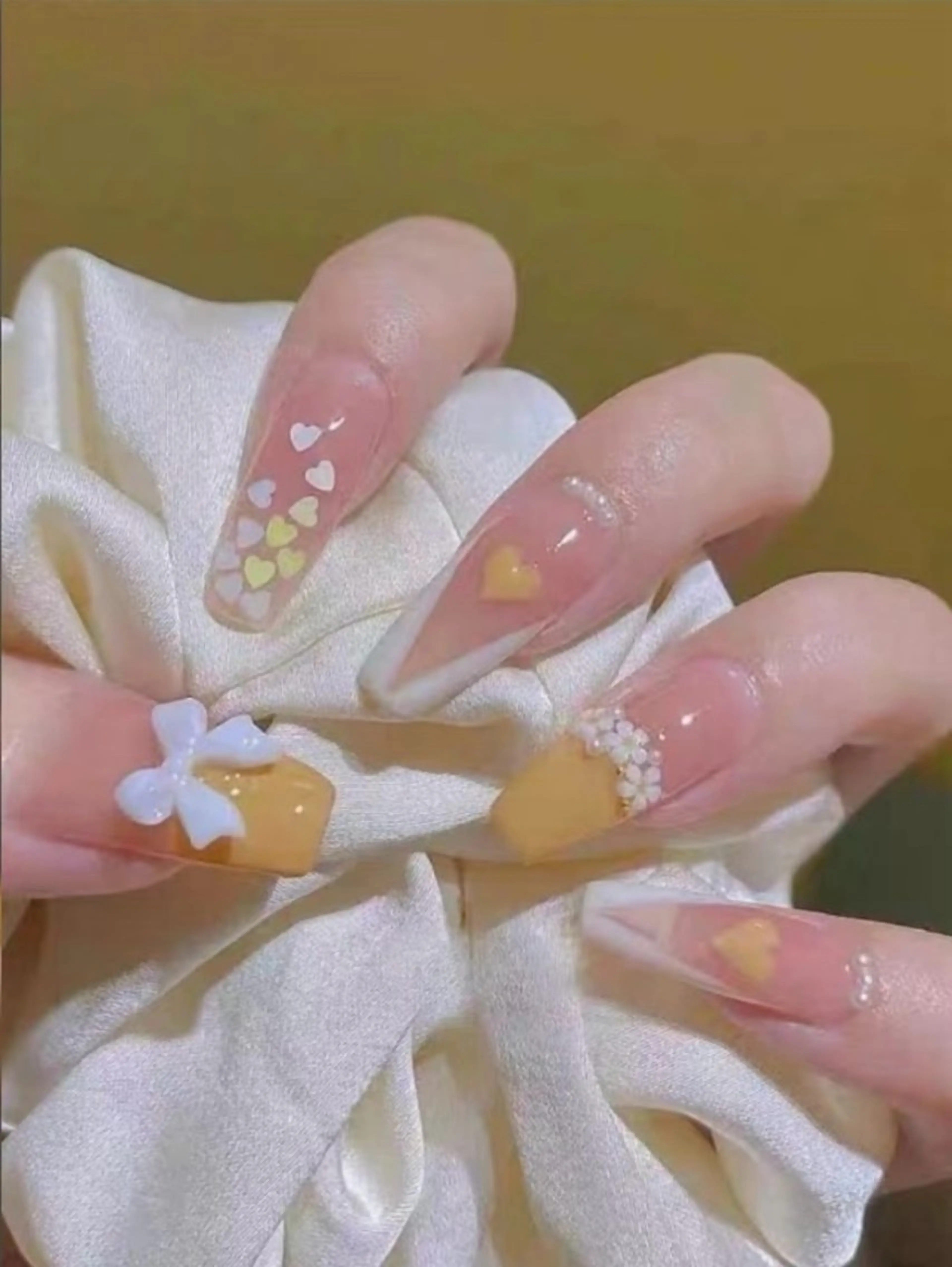 ネイル ハンドネイル H3 Nail Tsuki🦋💙のネイルデザイン