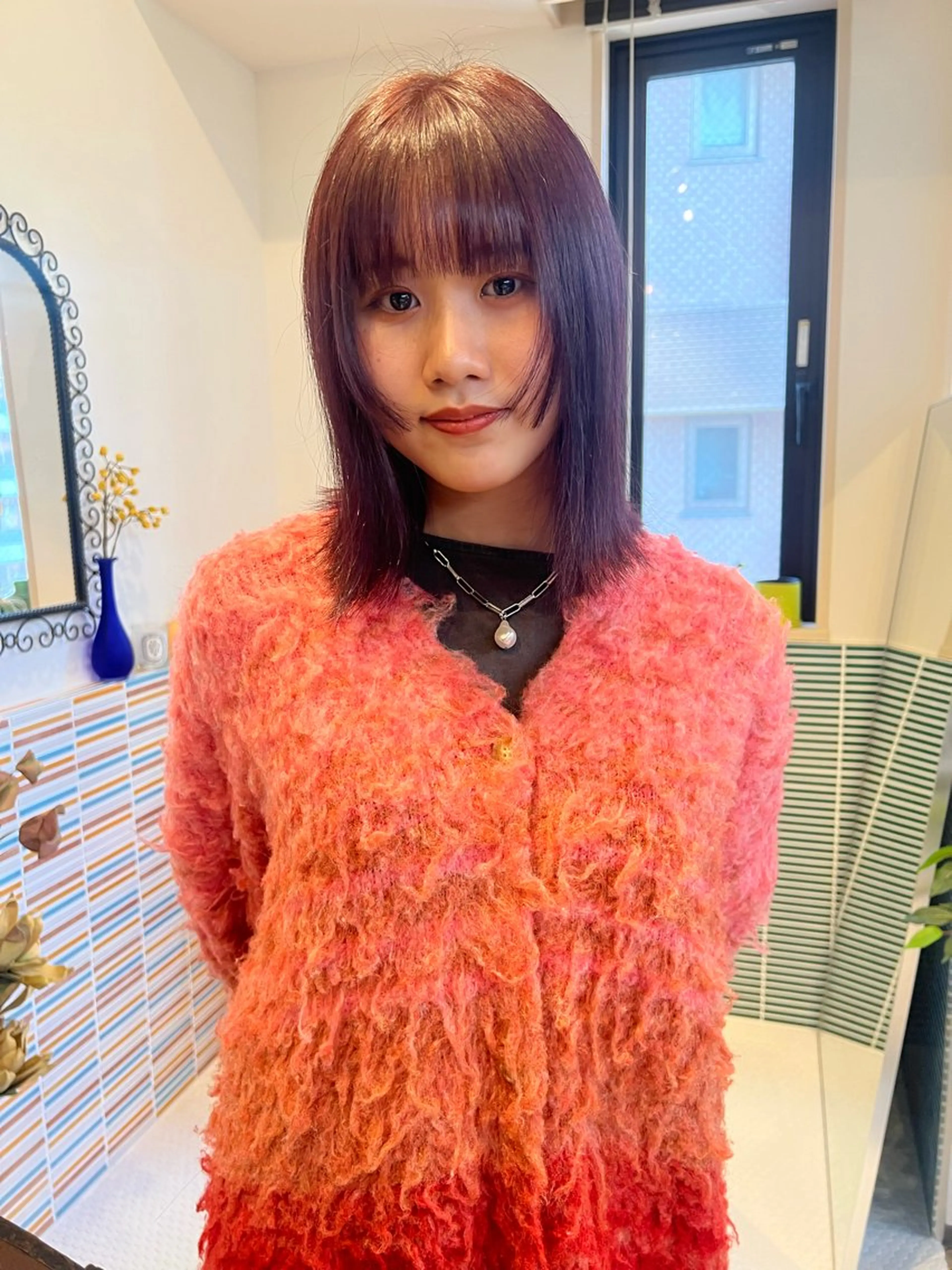 セミロング カラー カット ヘアカラー ミルクティーベージュ outaのヘアスタイル