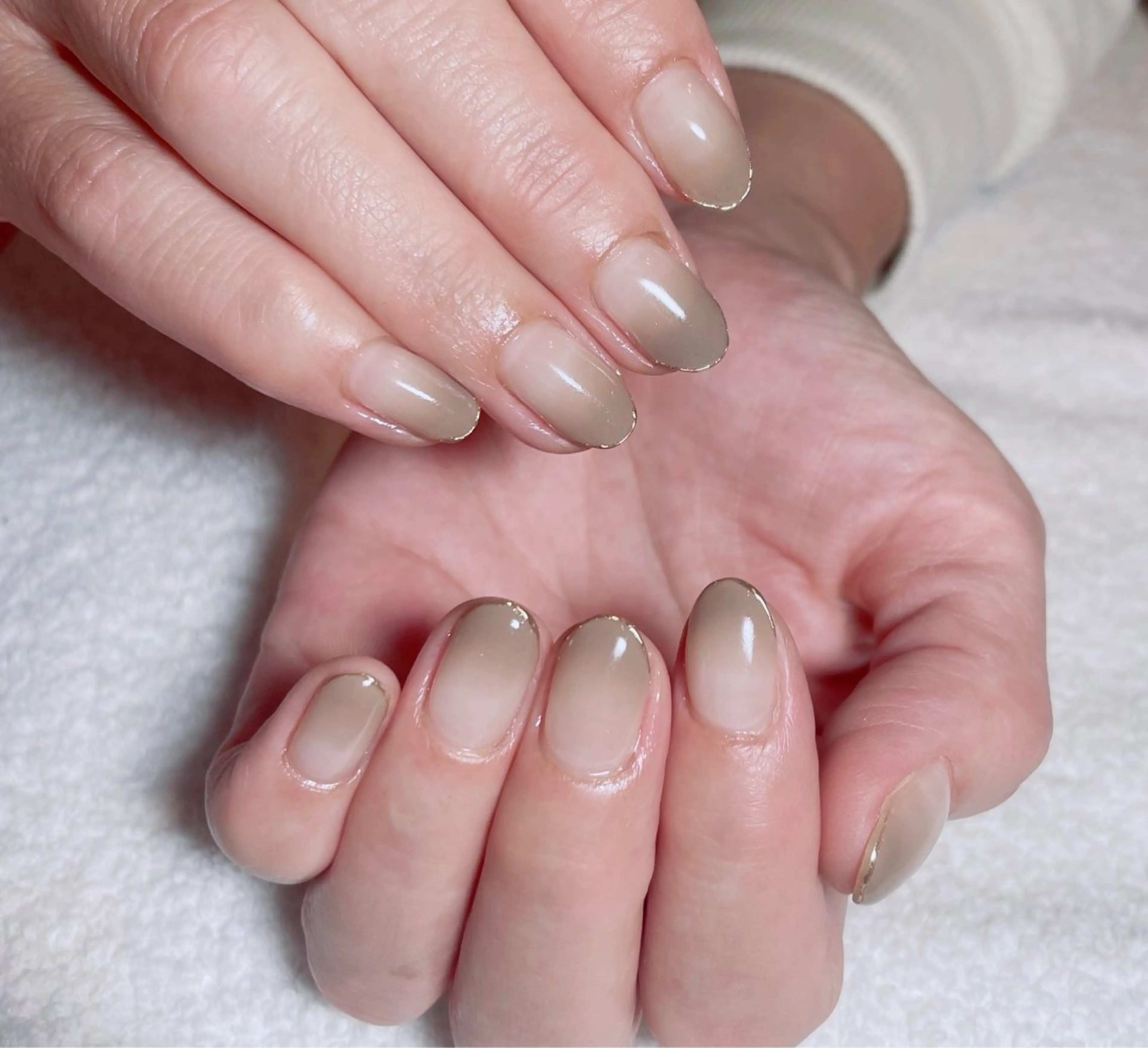 ネイル グラデーション ミラーネイル ハンドネイル 奥田 加奈子のネイルデザイン