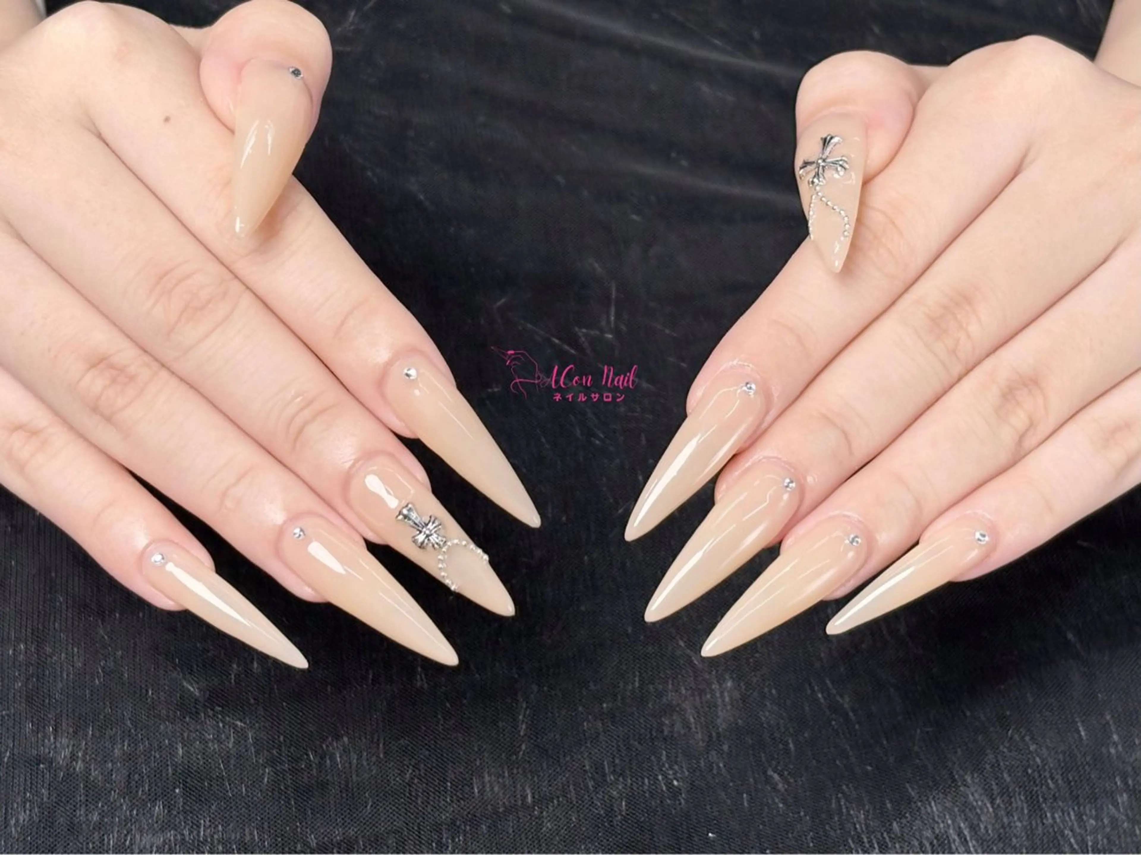 ネイル 桜ネイル 長さ出し フラワーネイル フレンチネイル ジェルネイル ハンドネイル ACon NailSalonのネイルデザイン