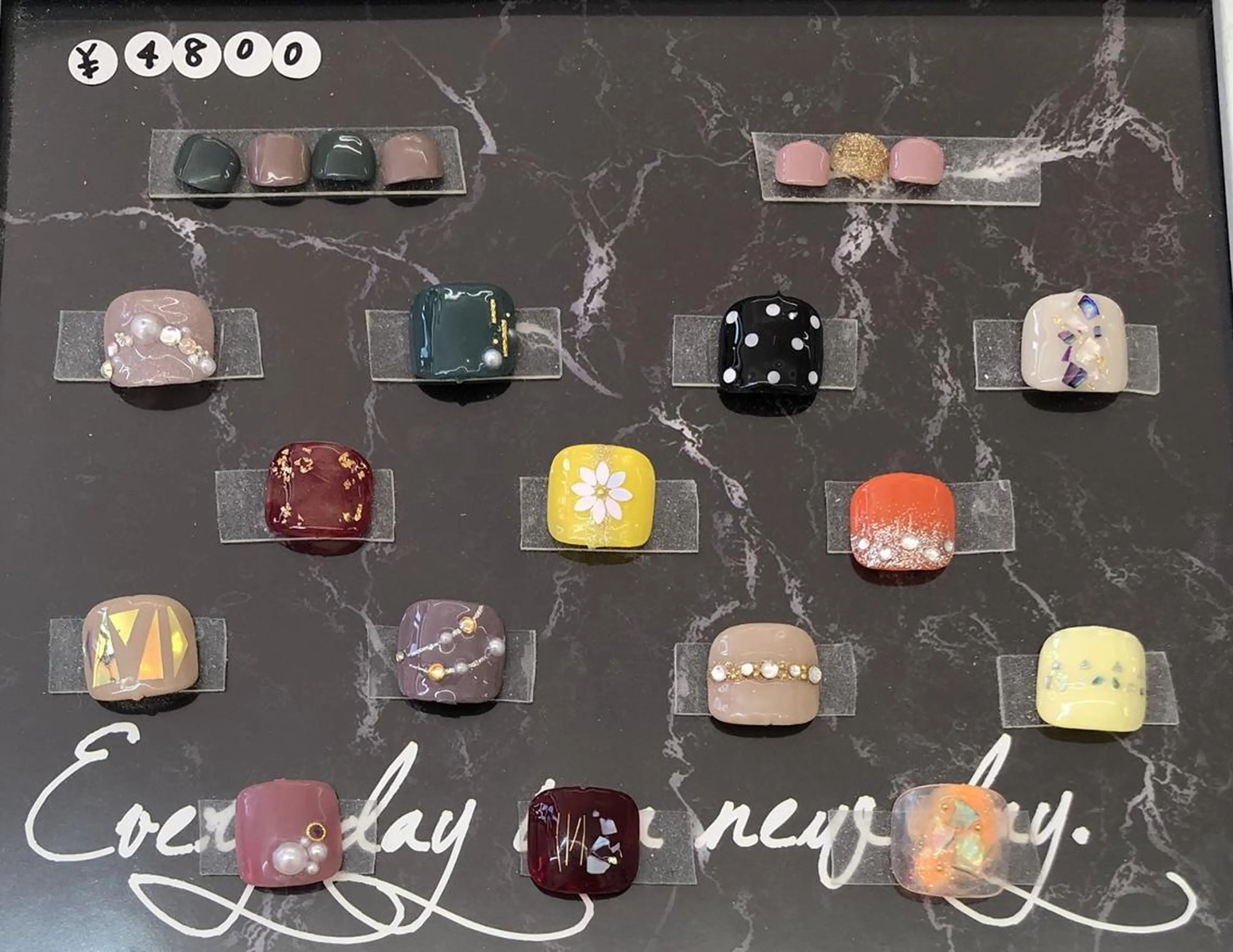 ネイル Pine Color パインカラーのマツエク・マツパデザイン