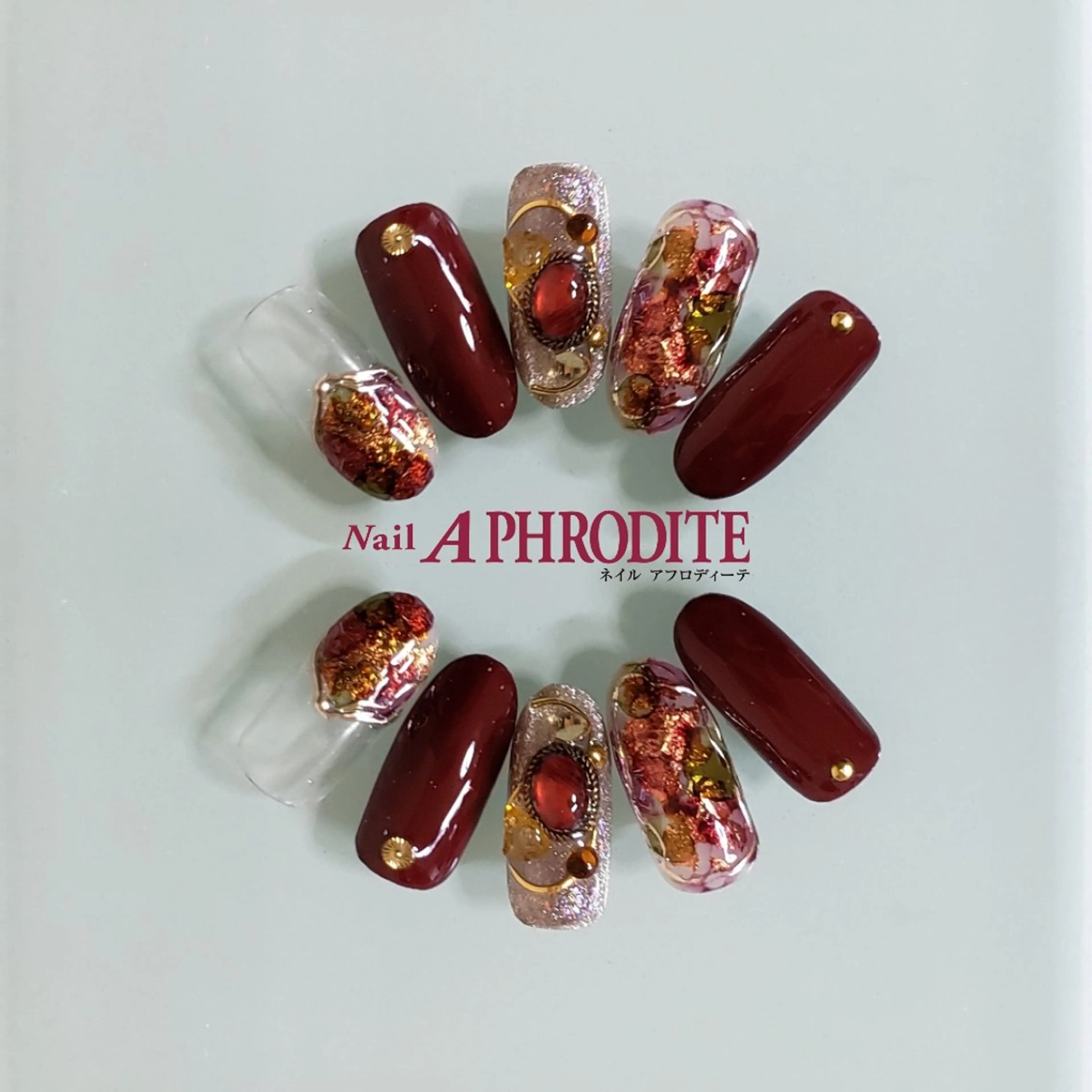 ネイル ジェルネイル ニュアンスネイル スカルプネイル ソフトジェル ネイルチップ ハンドネイル Nail Aphroditeのネイルデザイン