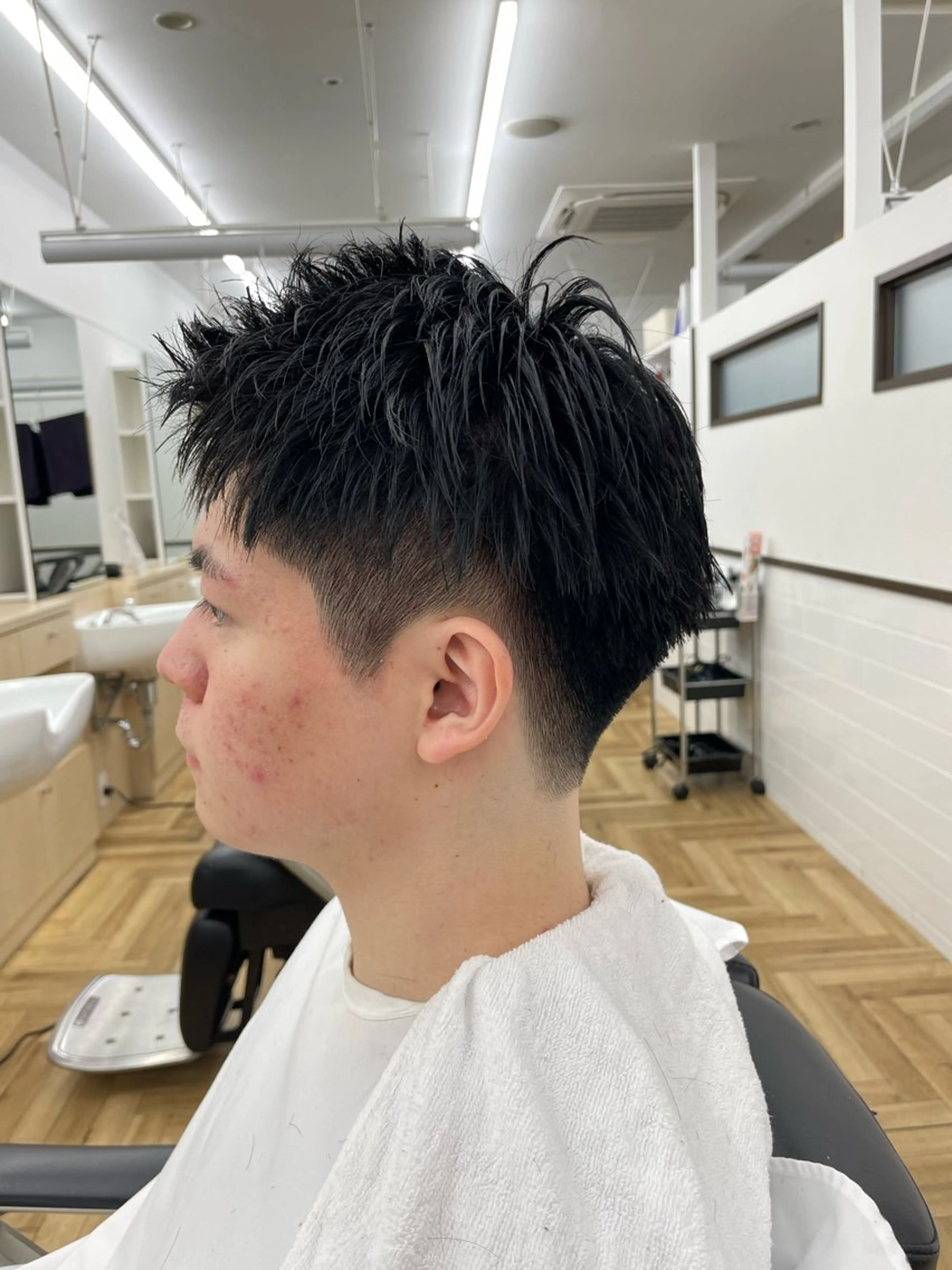 ショート 西沢 良彌のヘアスタイル
