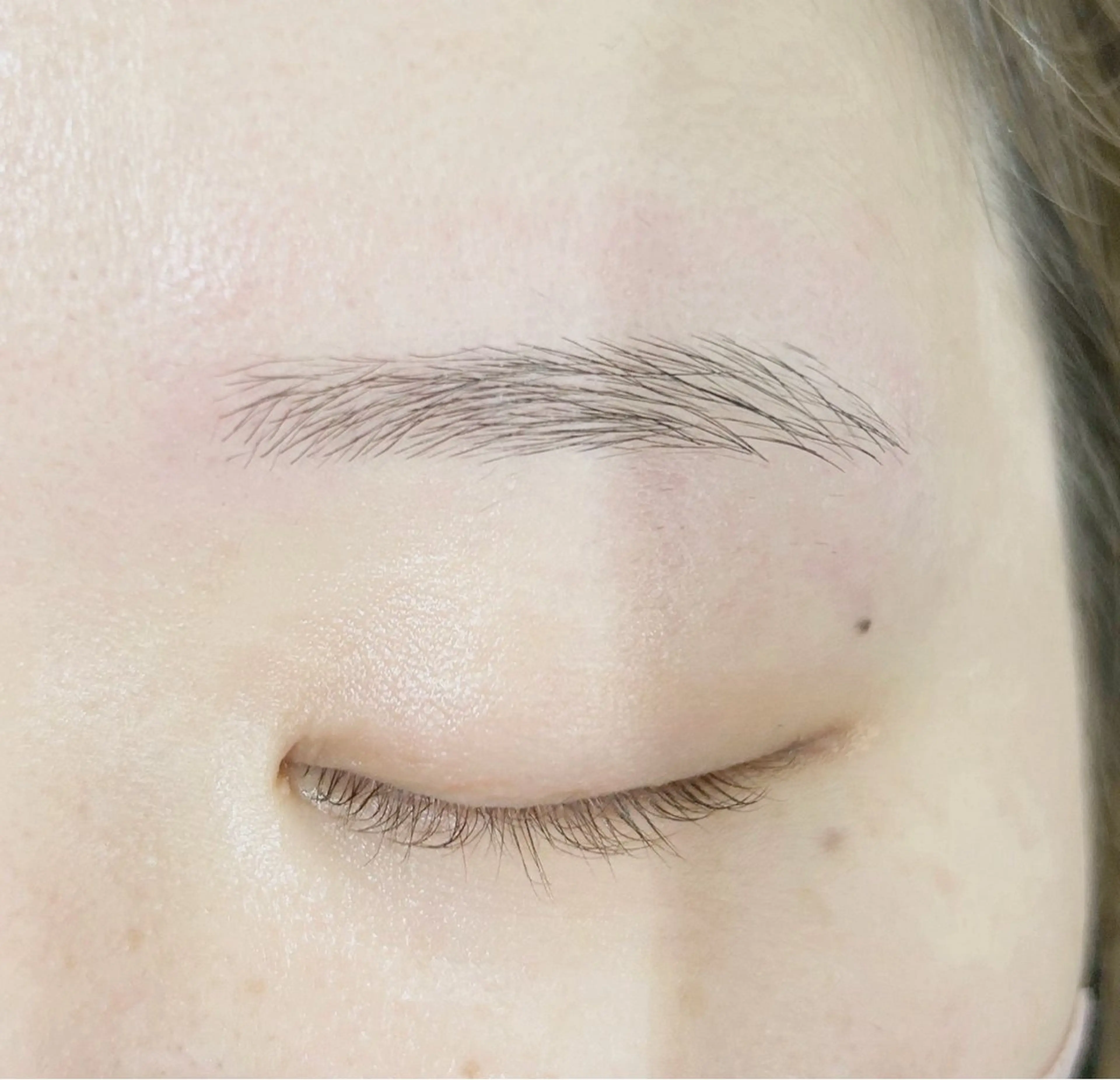 アイブロウ ワックス脱毛 ❣️高田馬場人気❣️ アイブロウワックスの眉毛・アイブロウイメージ