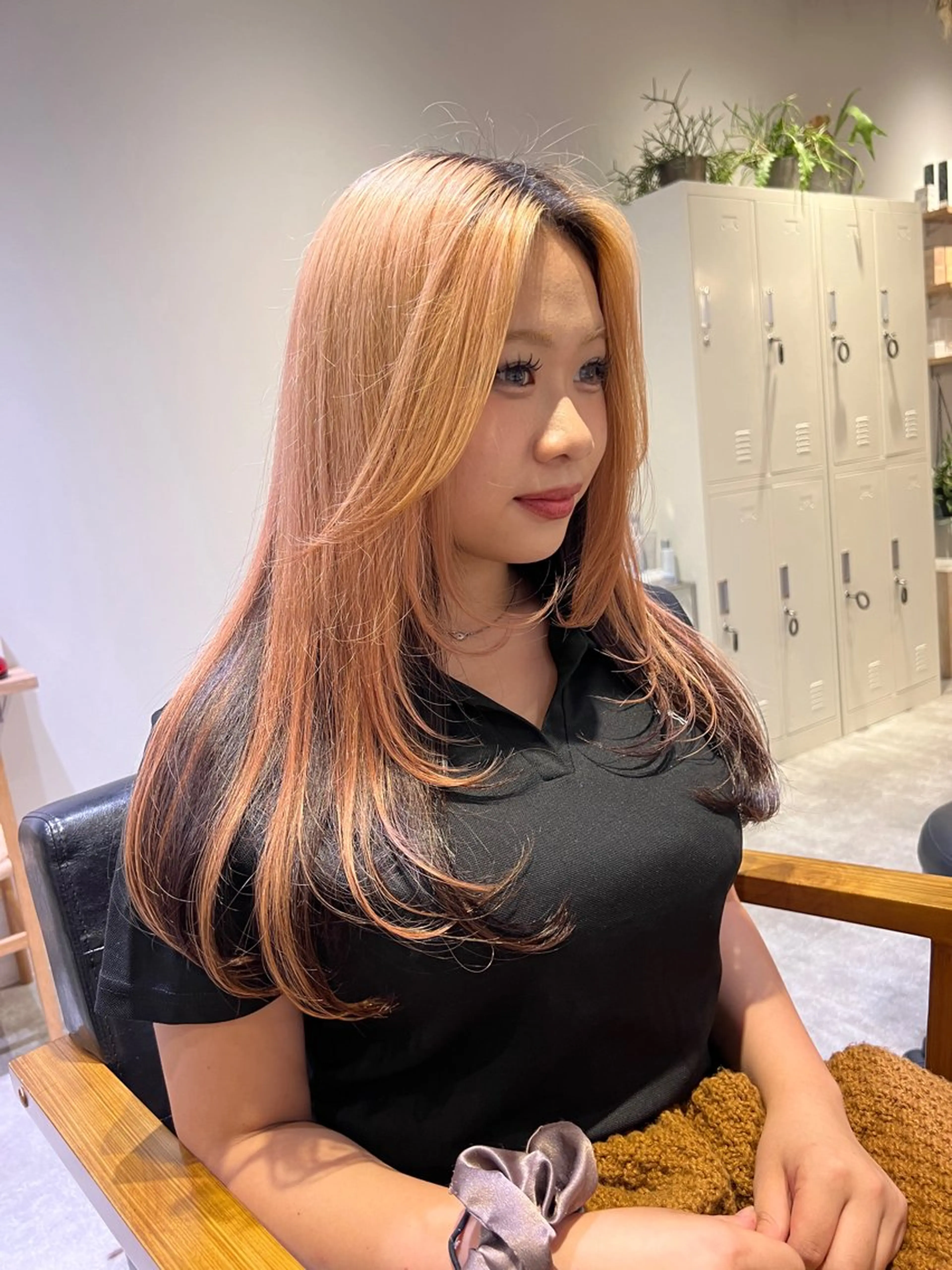 ロング レイヤーカット ロング 🫧三浦 未流/ ボブ/イヤリングのヘアスタイル