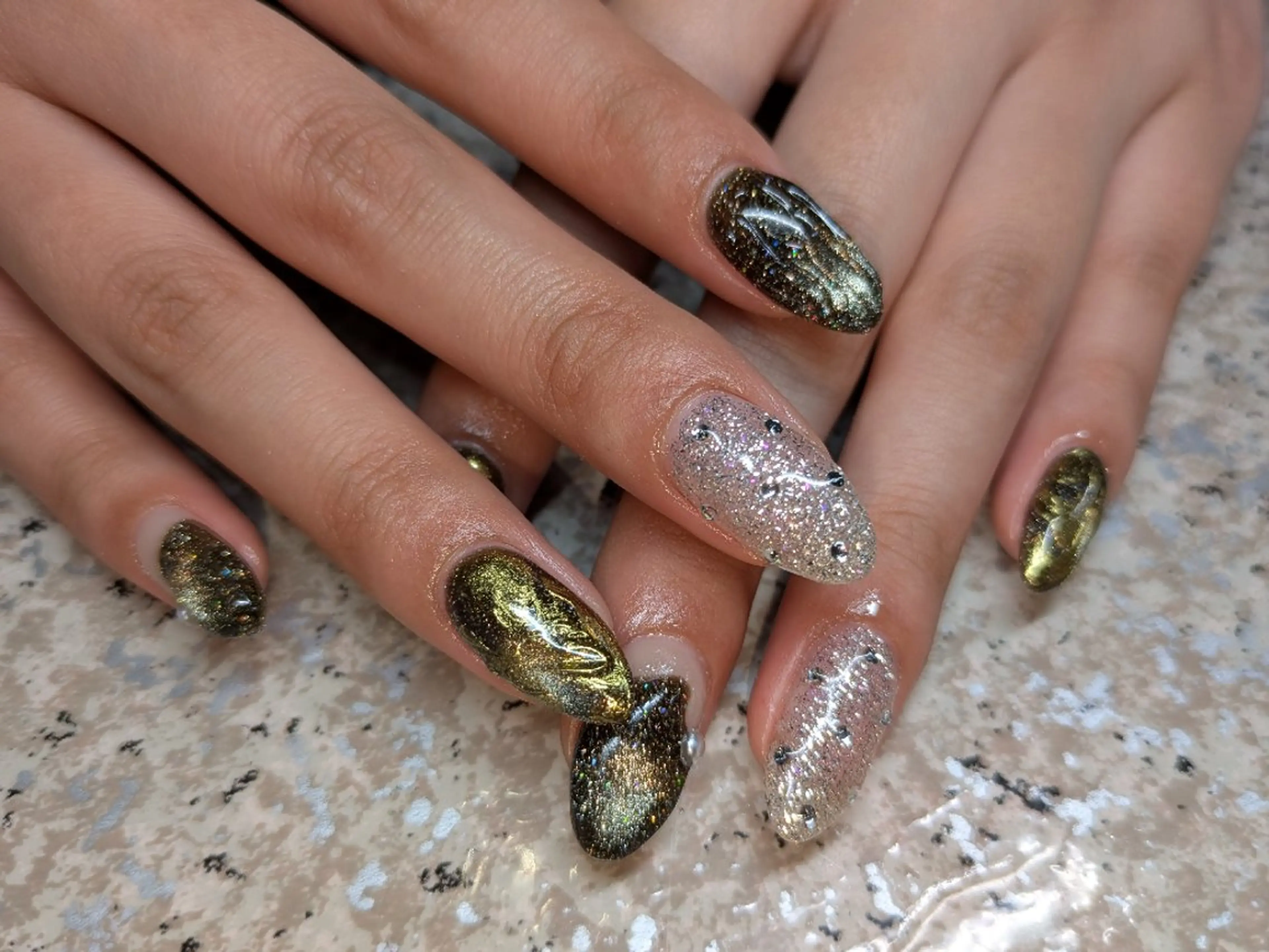 ネイル 成人式 スズキ マイコのネイルデザイン