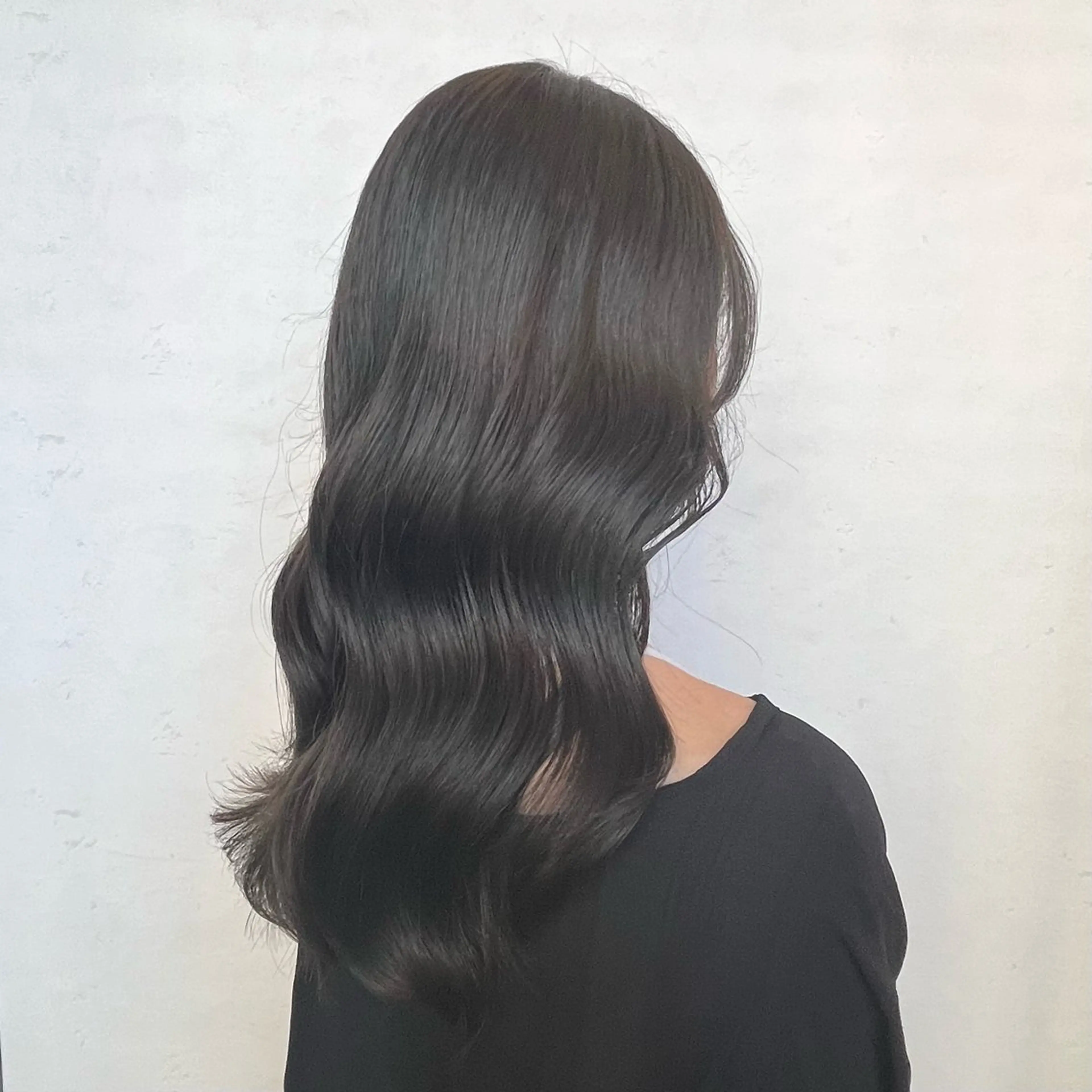 カラー 𝐲𝐮𝐮 /艶髪 /透明感カラー🌱のヘアスタイル