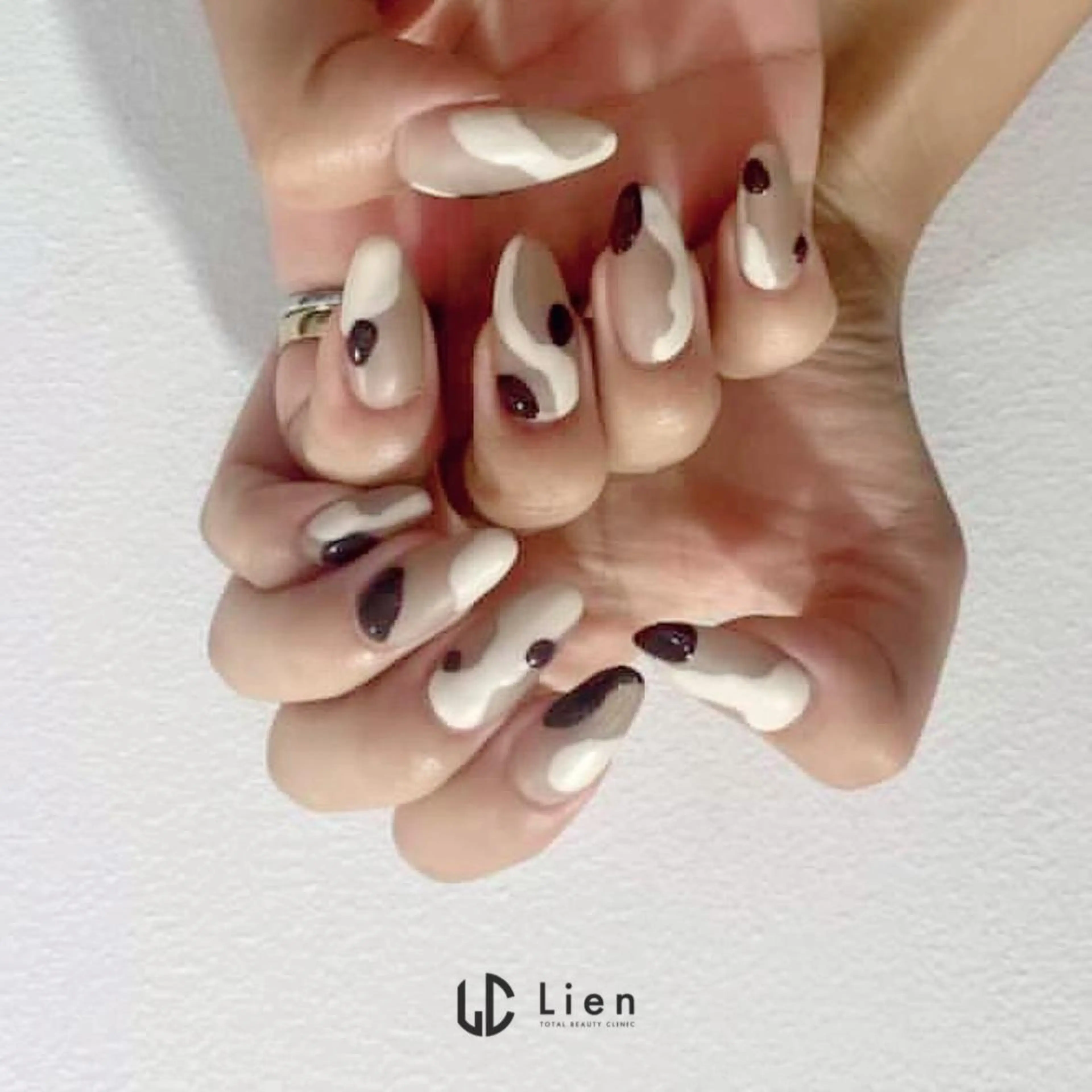 ネイル 山田 真里のネイルデザイン